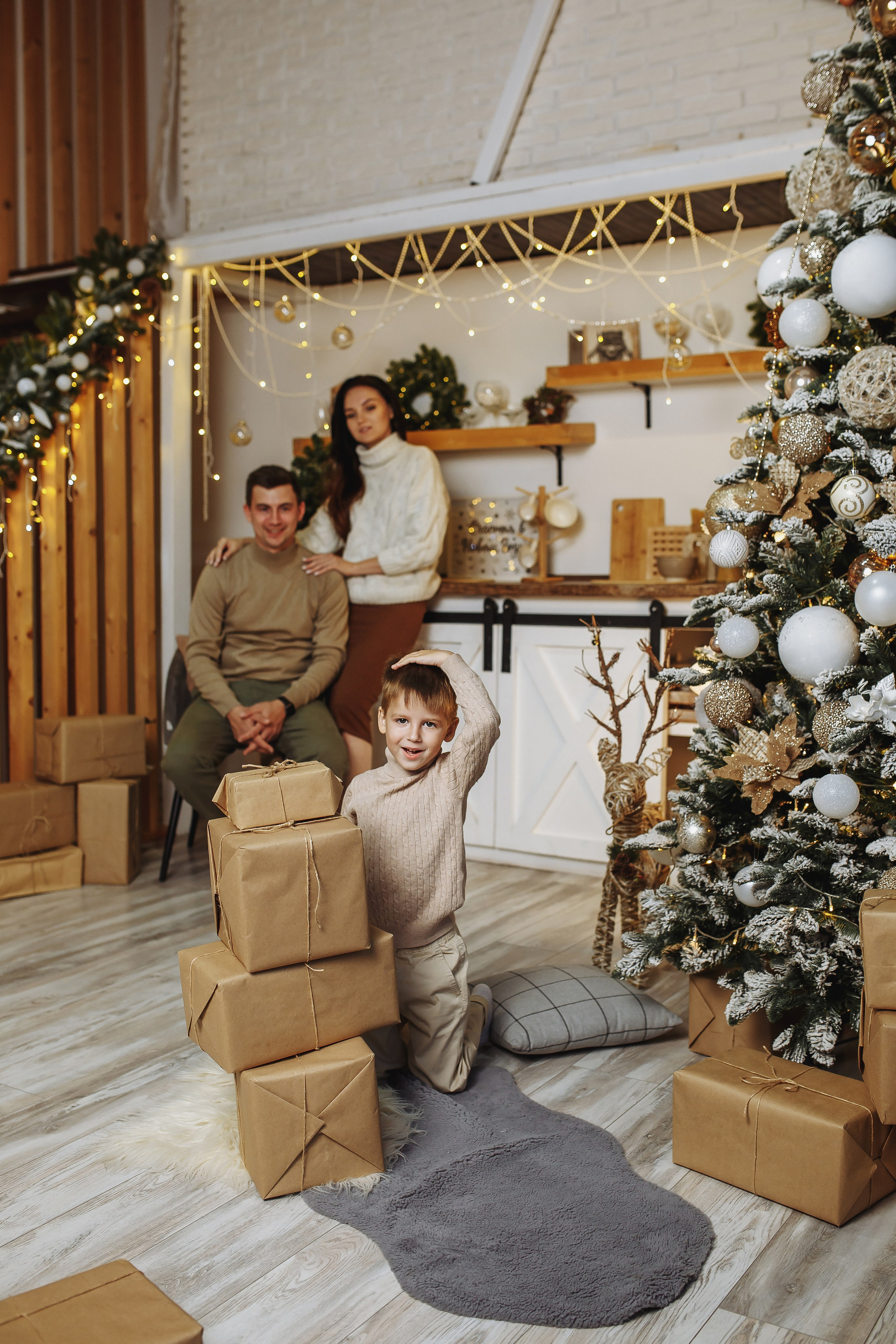 Новогодняя истории Ника, Женя и Артем. Семейный и свадебный фотограф в Саратове Катерина Оленская