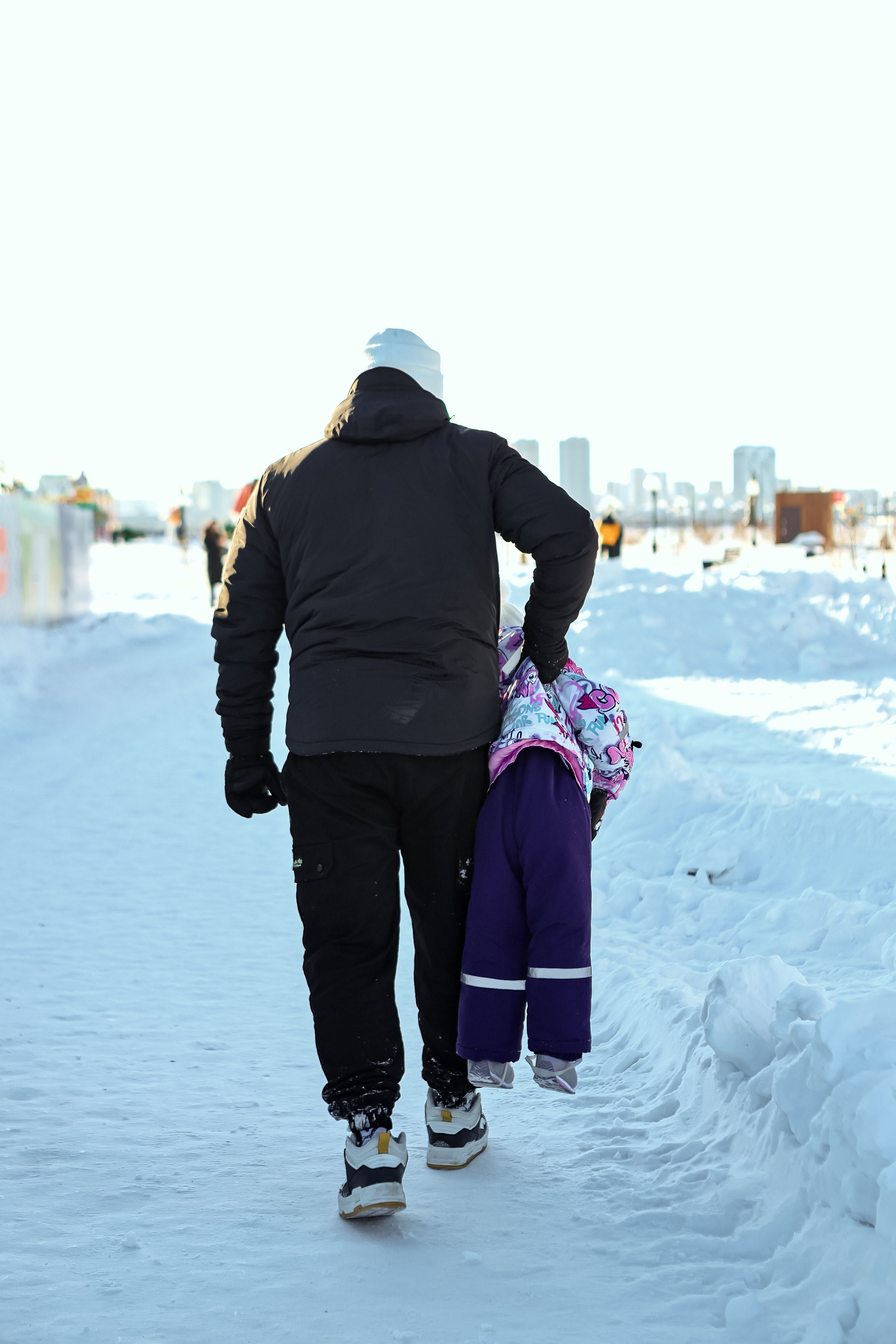 Ноябрь–декабрь 2024 (прогулка в снегу). Фотограф Евгения Лондкевич