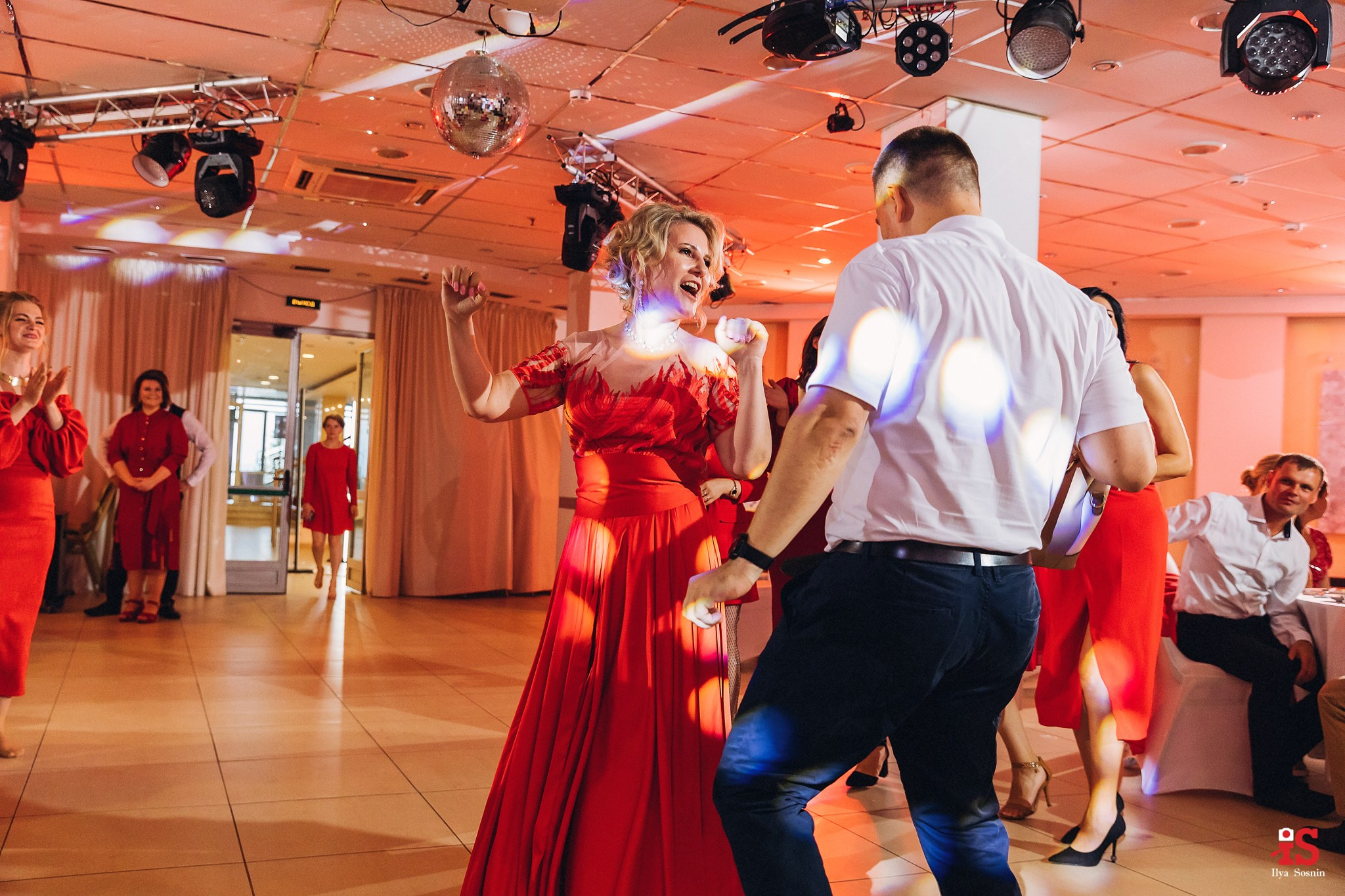 Олег и Софья. Профессиональный фотограф Петрозаводск Илья Соснин