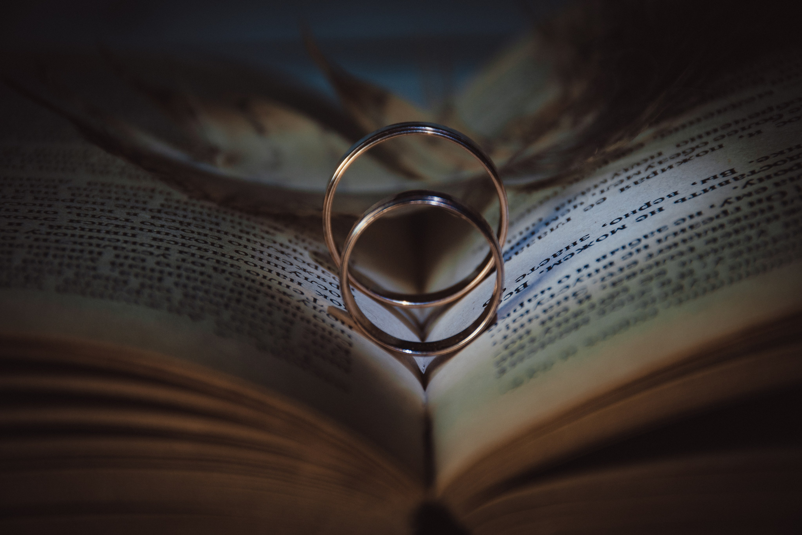 Имиджевая, концептуальная предметная фотосъёмки. Предметный, рекламный, ювелирный фотограф в Москве