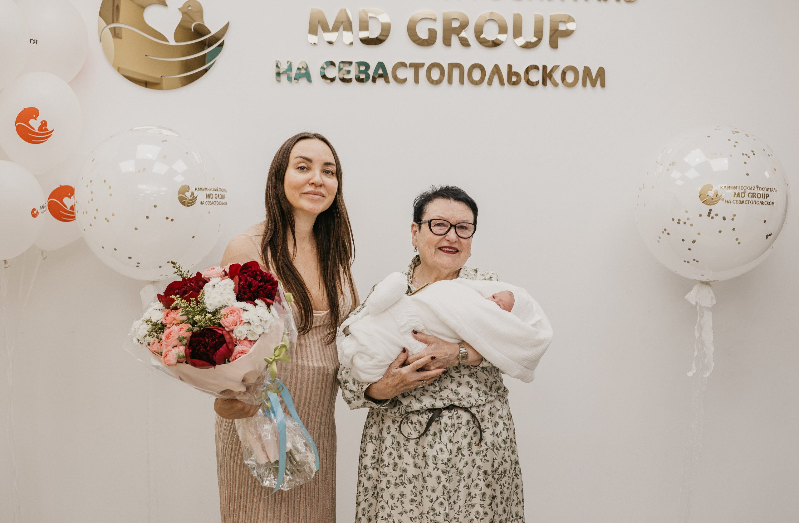 Выписка Марка. Фотограф на выписку из роддома в Москве и МО