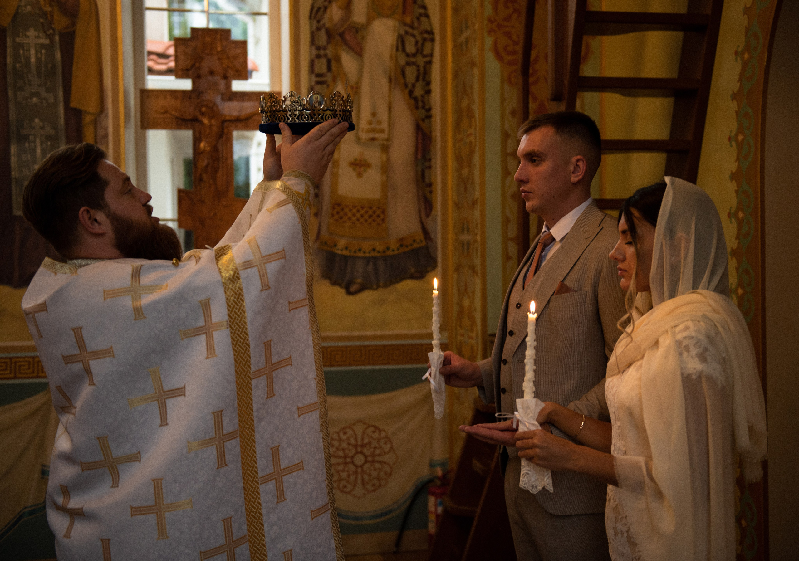 Влад и Лиза.Храм святого апостола Андрея Первозванного. Свадебный, женский, семейный фотограф в Севастополе Юлия Мошенко