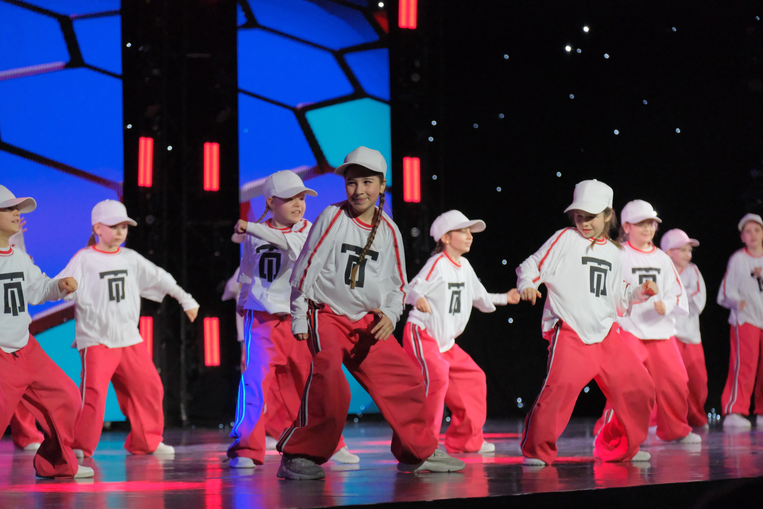 Танцы и балет. Фотограф и художник в Москве Евгения Нюнина