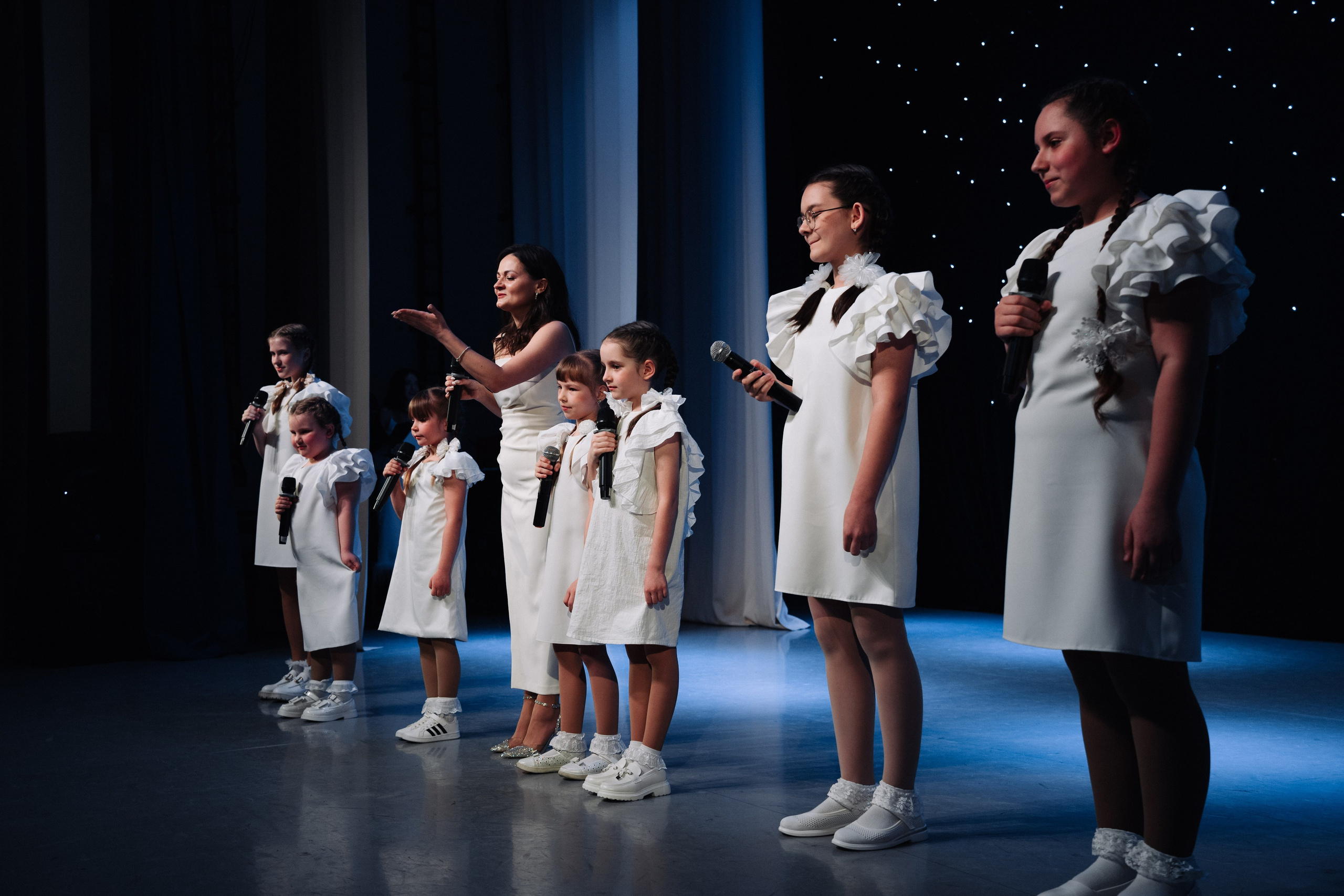 Благотворительный концерт в помощь Артему Сардаряну. Фотограф Артем Севостьянов. Профессиональная фотосъемка в Ногинске, Москве, Московской области и за границей