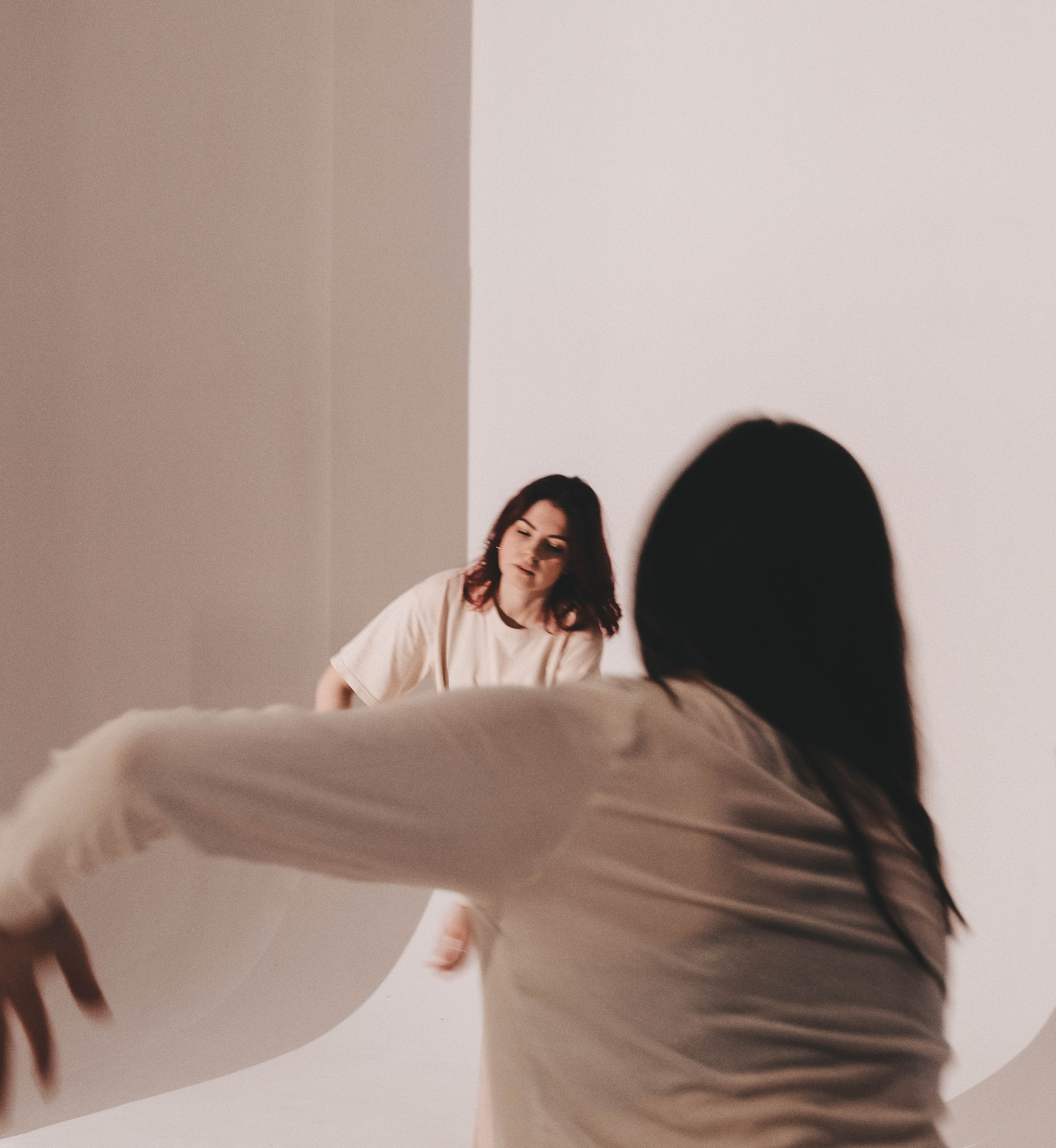 From in(out)side / photo-dance therapy. Алисия Гадеева | Концептуальный фотограф mixed media | Санкт-Петербург