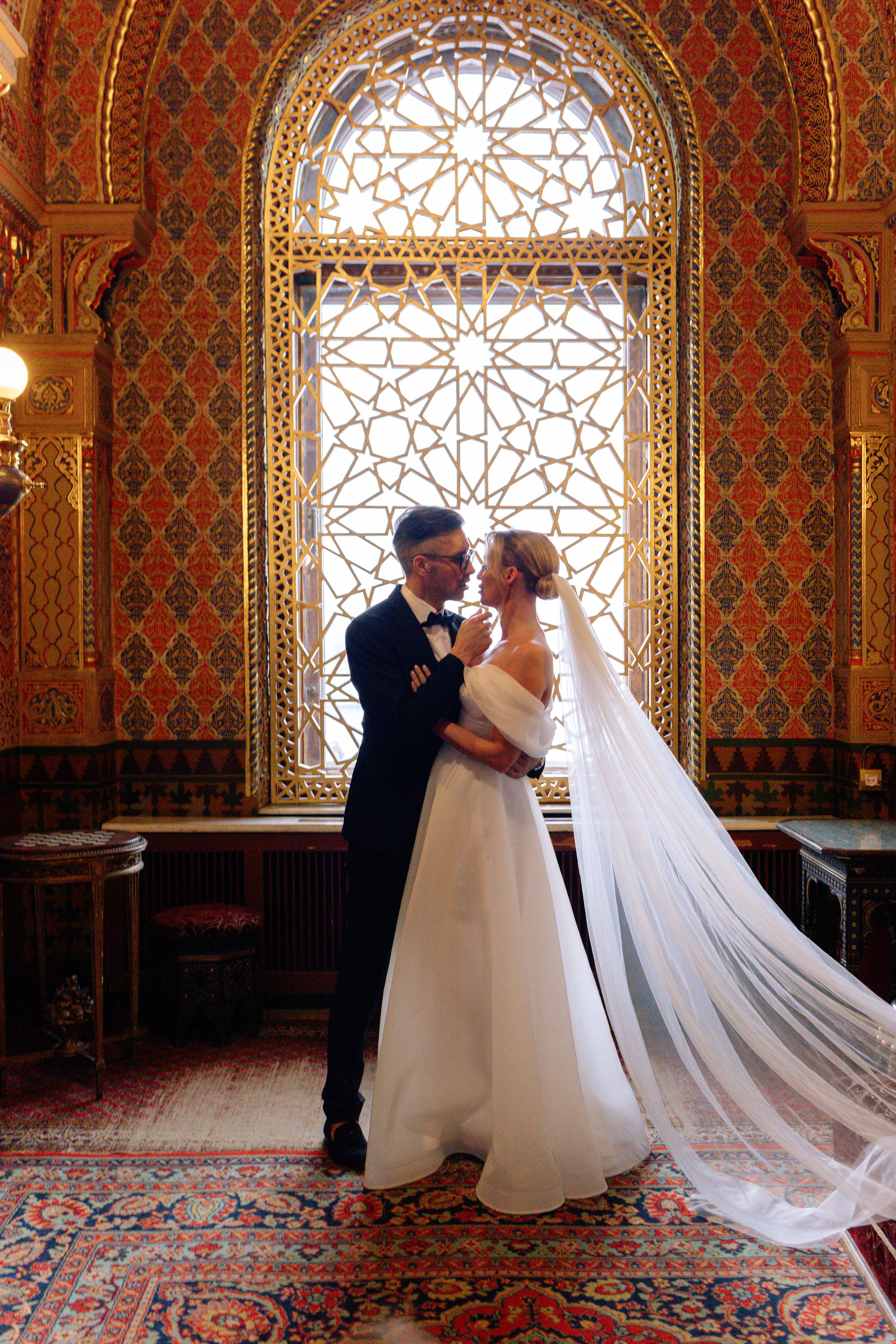 Дом ученых свадебная фотосессия— заказать в Спб