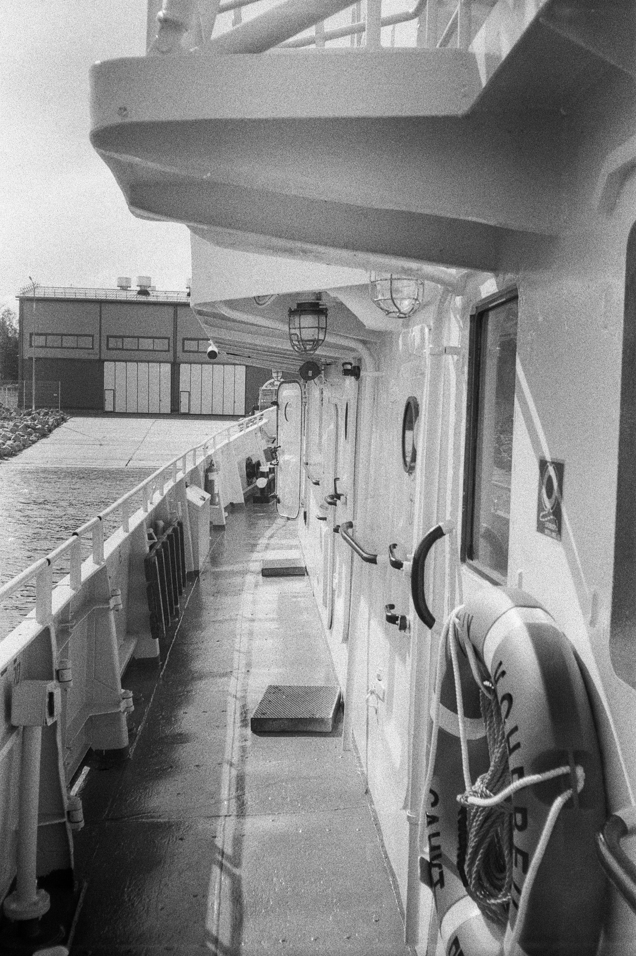 Остров Коневец / Revue 35CC / Kodak XX