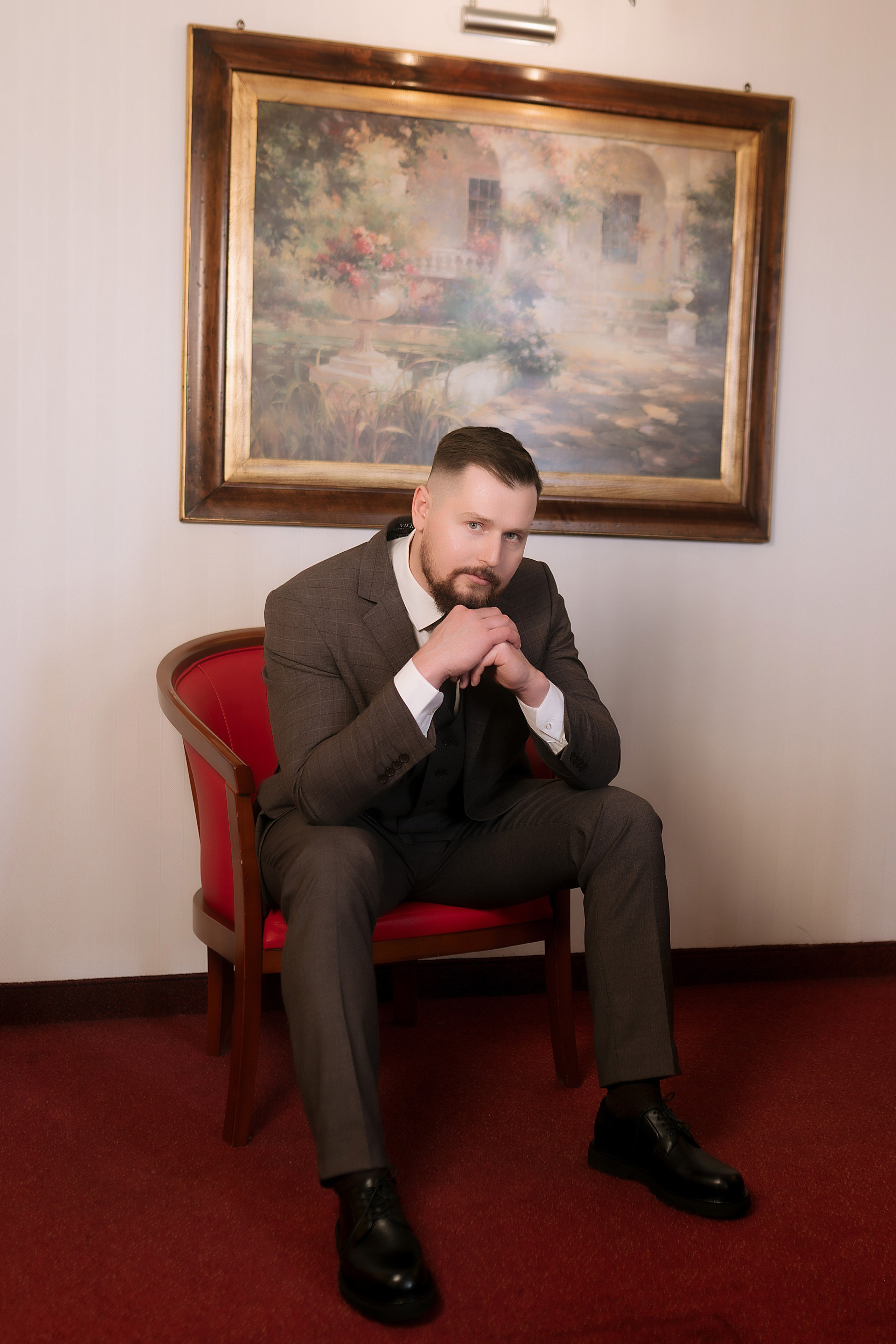 Утро жениха и невесты | Арина и Игорь в отеле Арт-бутик в Воронеже. Фотограф Карина Шмулёва. Воронеж и область