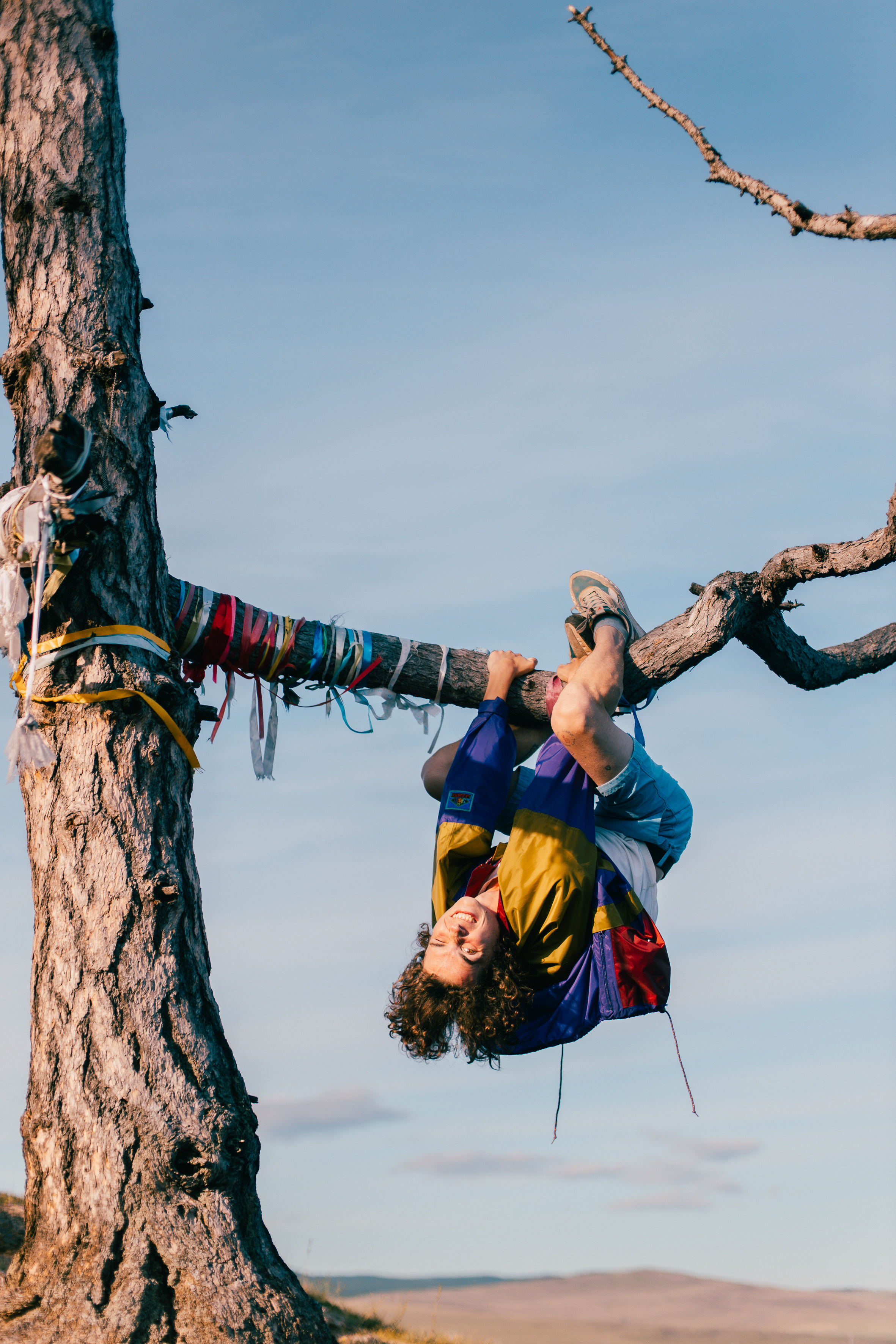 Мужской портрет на скале. Фотограф Ольхон/ Индия, Регина