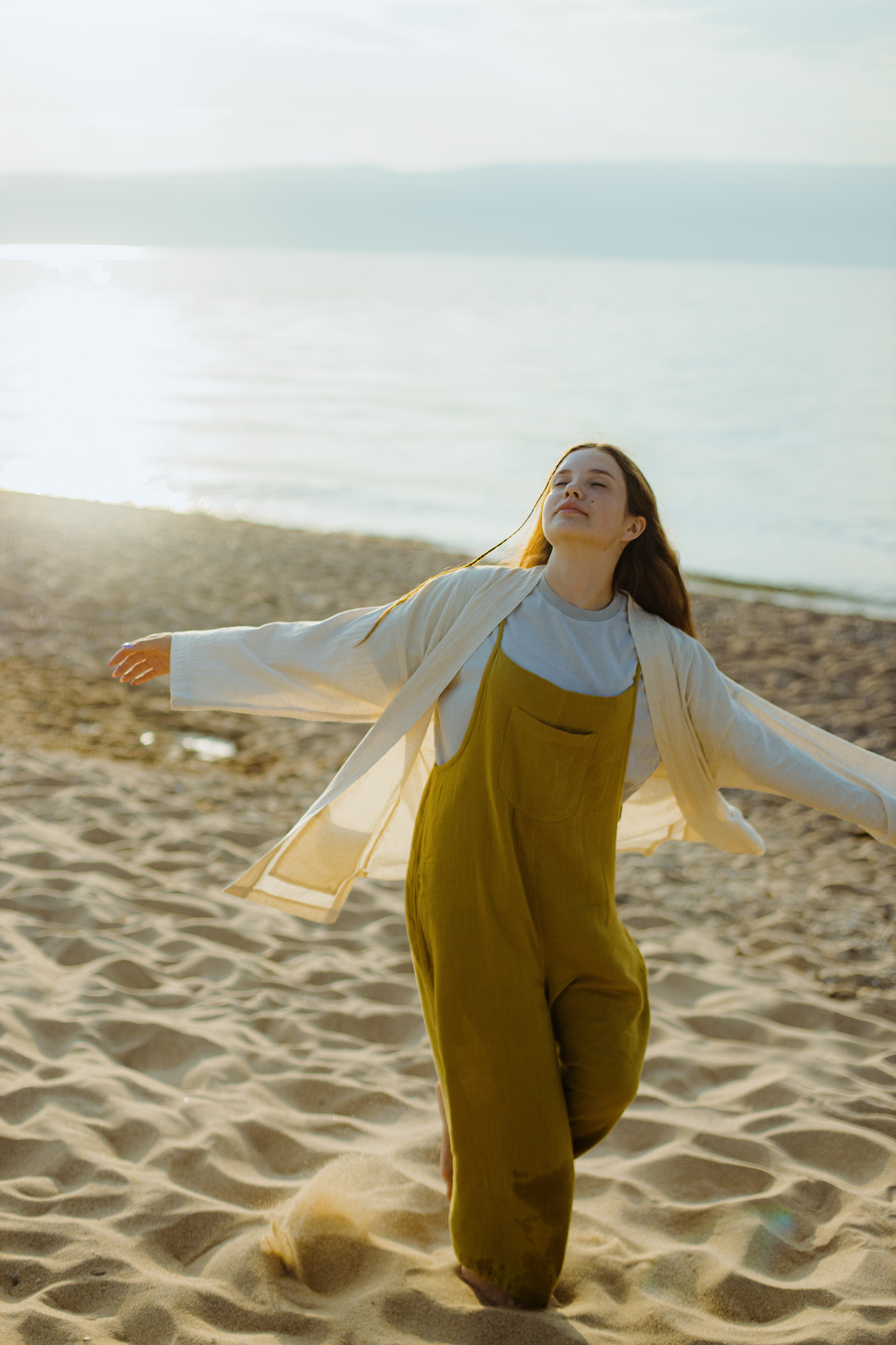 Пески и скалы острова Ольхон. Фотограф Ольхон/ Индия, Регина