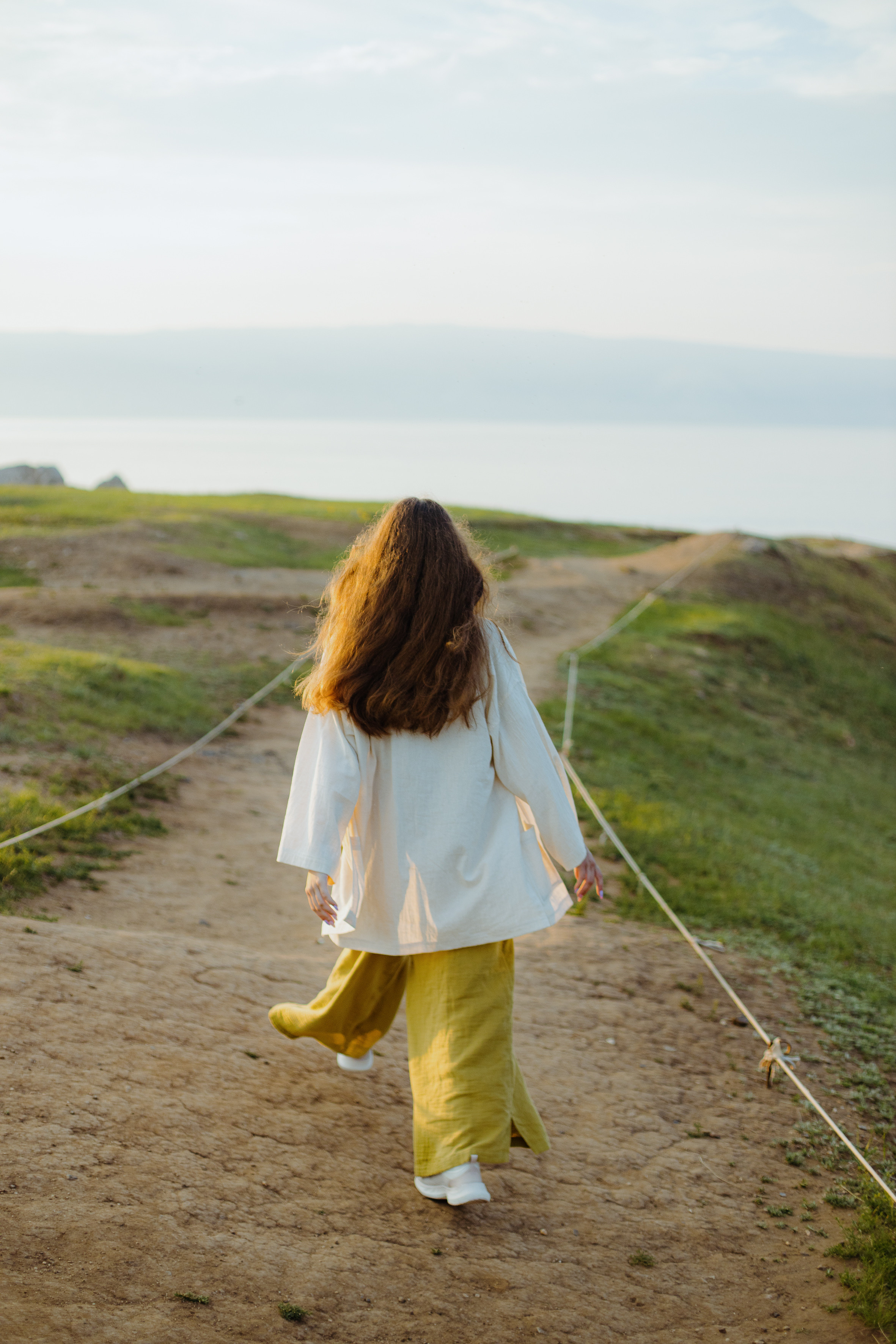 Пески и скалы острова Ольхон. Фотограф Ольхон/ Индия, Регина