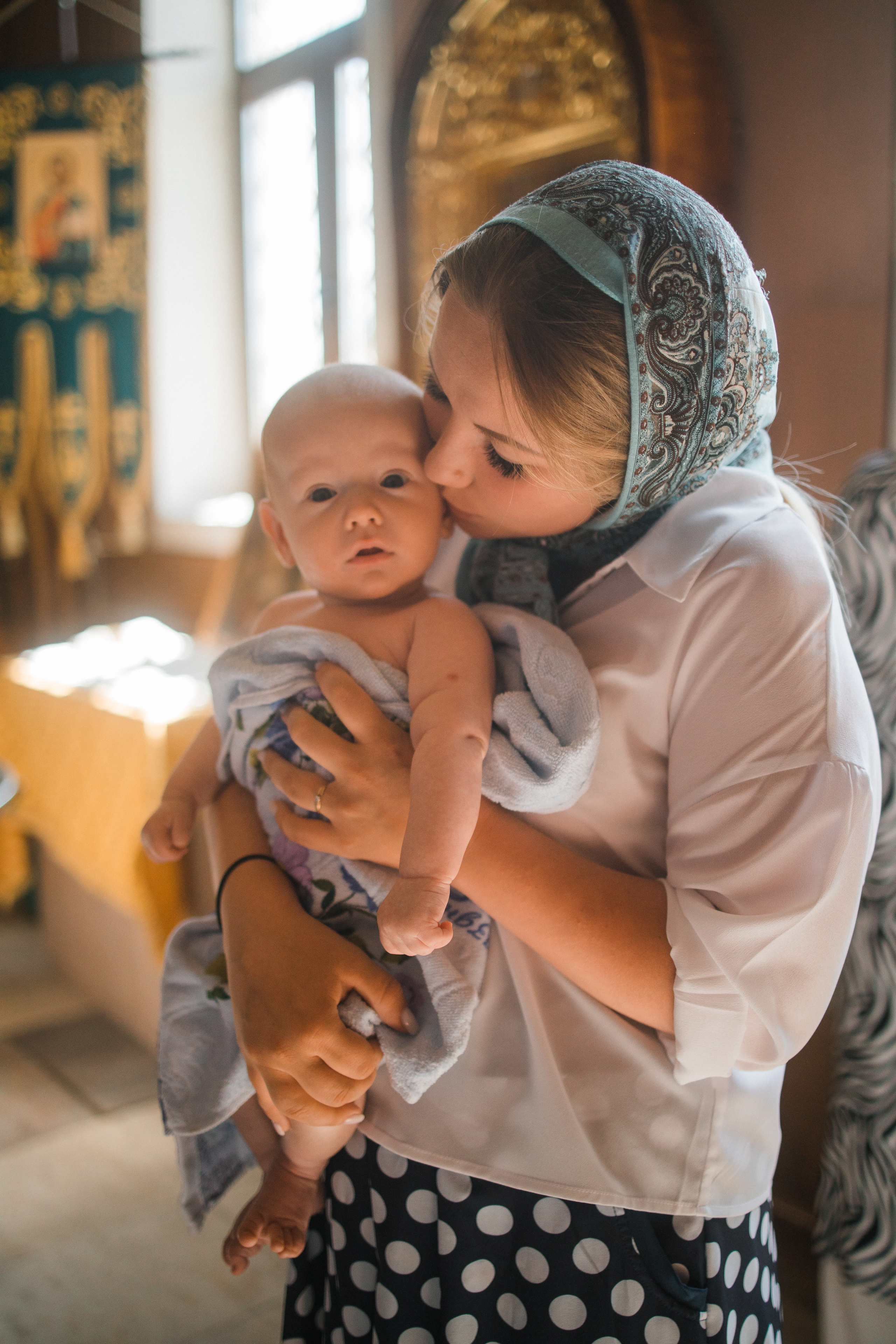 Фотосъемка крестин ребенка в Москве. Выпускные альбомы в Серпухове