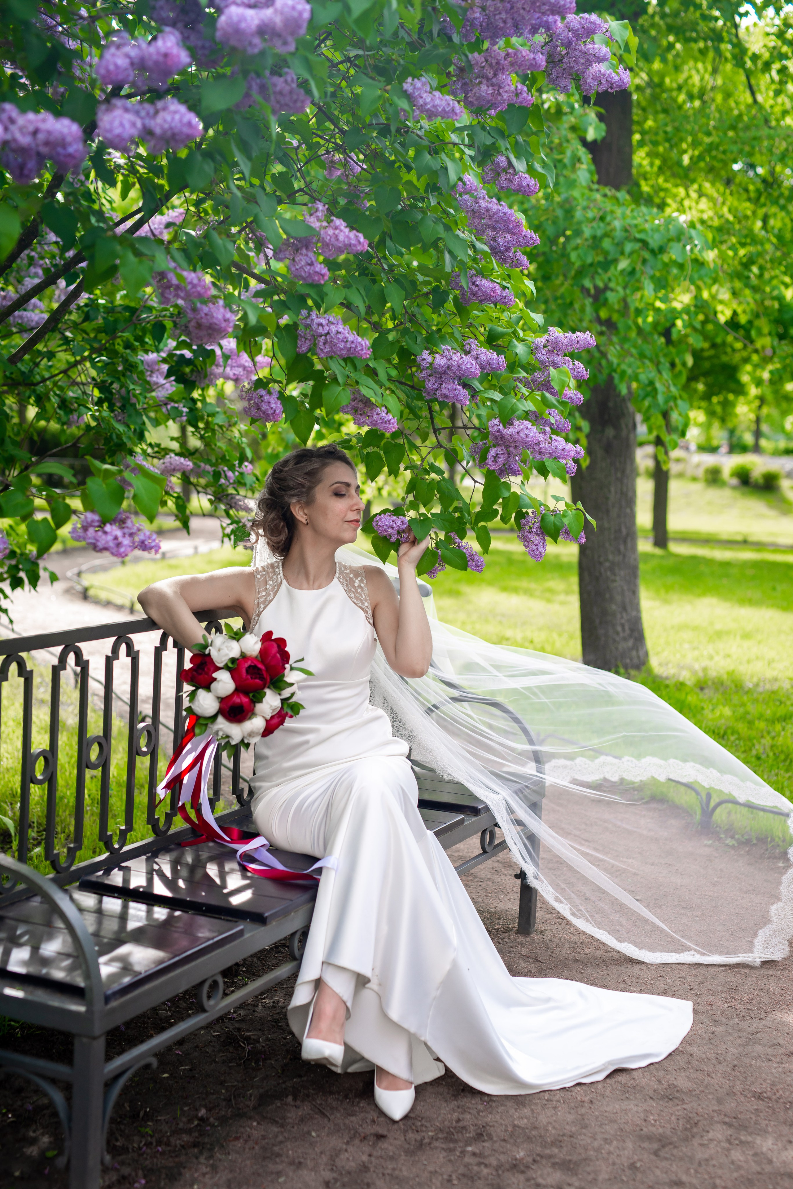 Юлия и Денис (фотосессия на Витебском вокзале и в Польском саду). Портретный, семейный и свадебный фотограф в Санкт-Петербурге и в Пушкине Ширяев Денис
