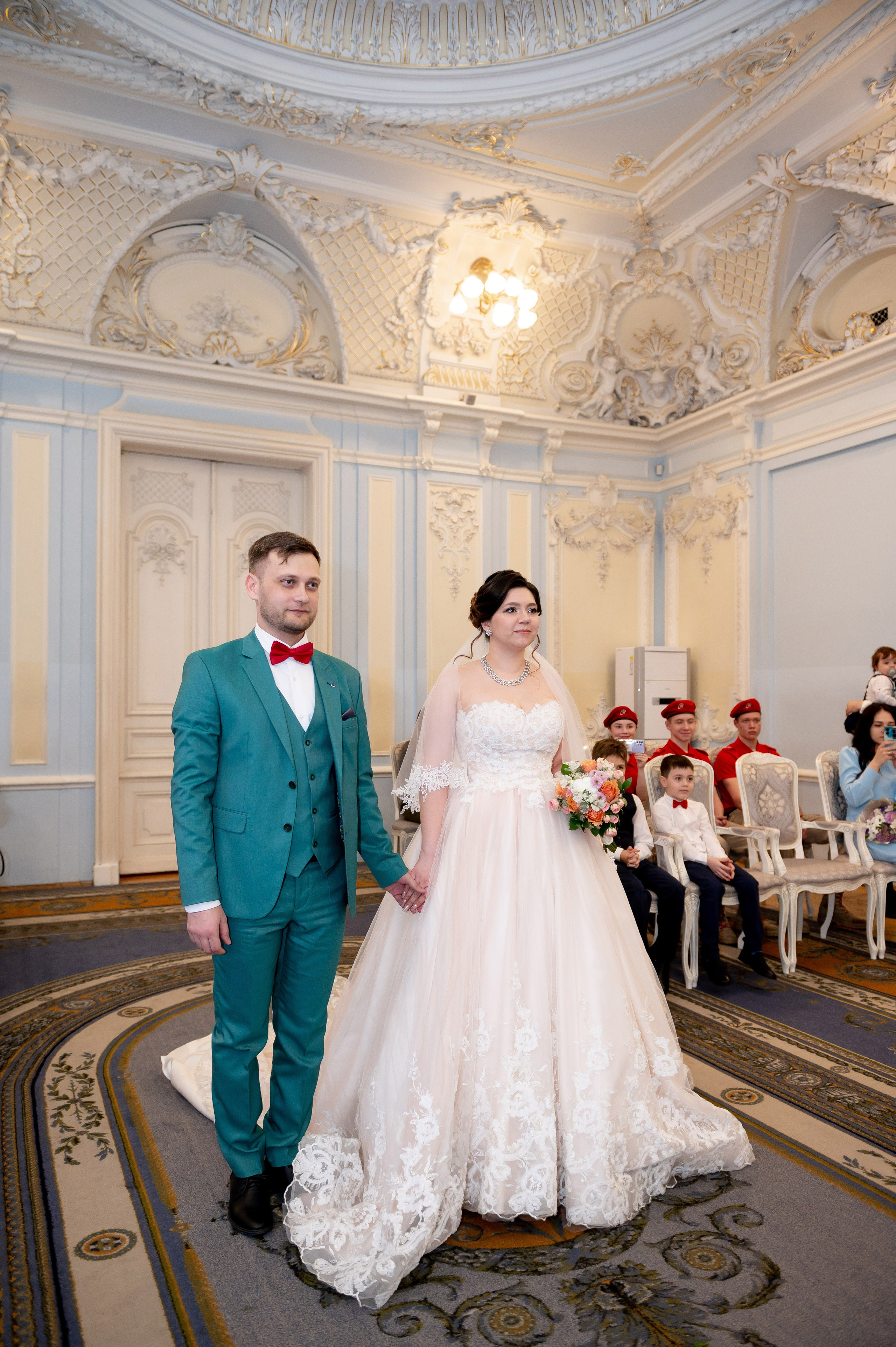 Самая красивая свадебная фотосессия в Эрмитаже. Лучшие свадебные фотографии в Эрмитажа. Портретный, семейный и свадебный фотограф в Санкт-Петербурге и в Пушкине Ширяев Денис