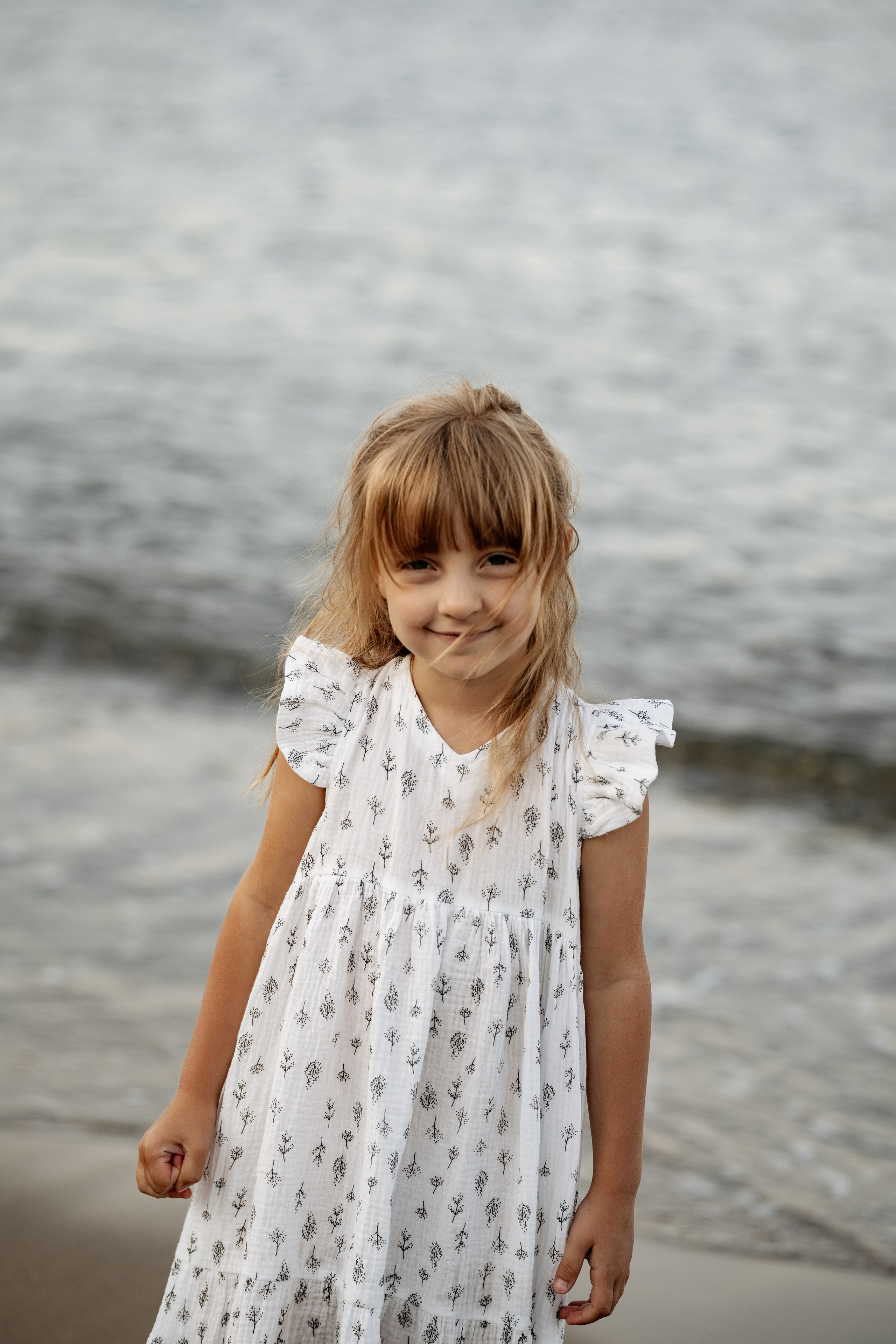 фотосессия Темрюк семья у воды и песка