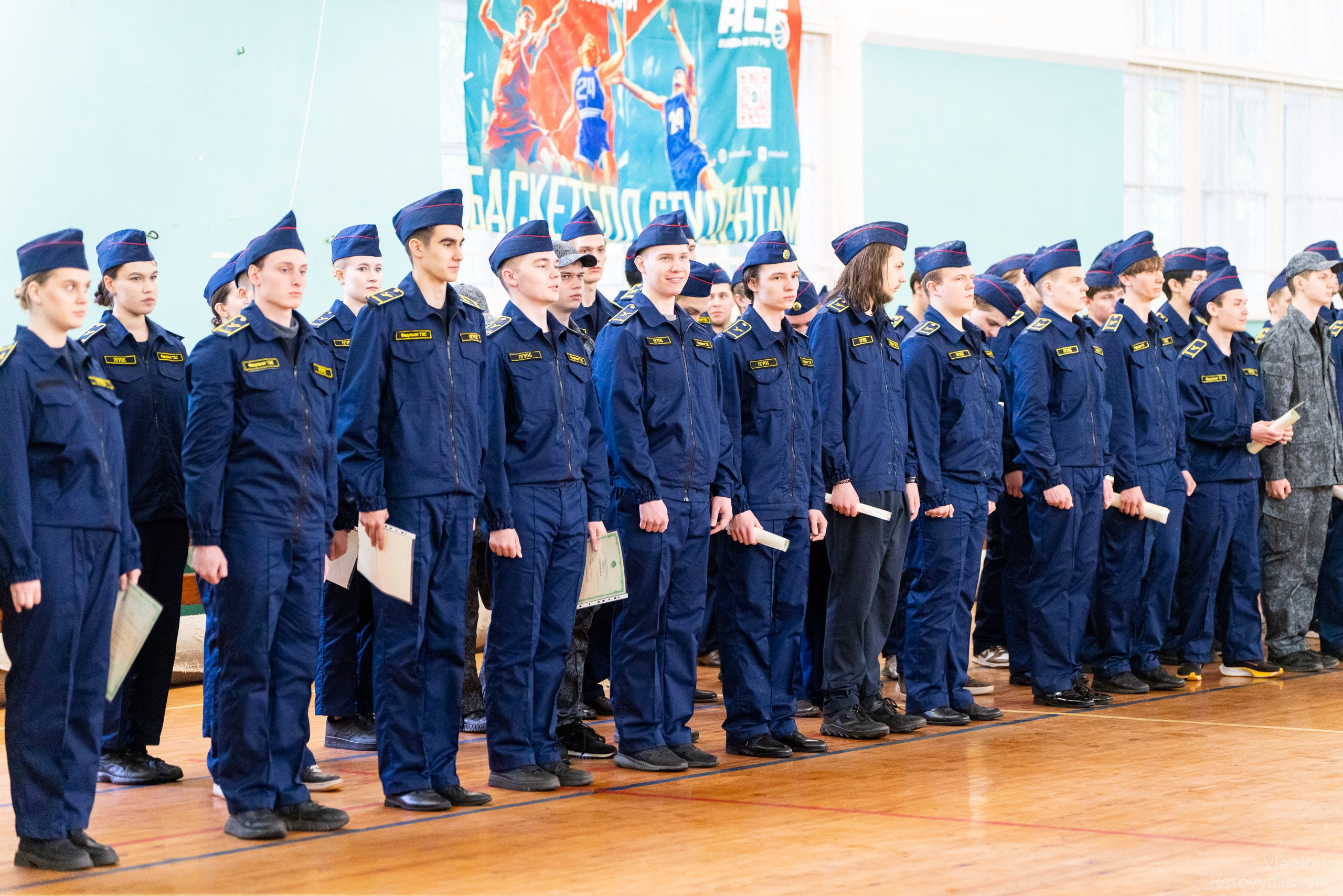 Торжественное закрытие курса военной подготовки. Фотограф Владимир Коровяковский