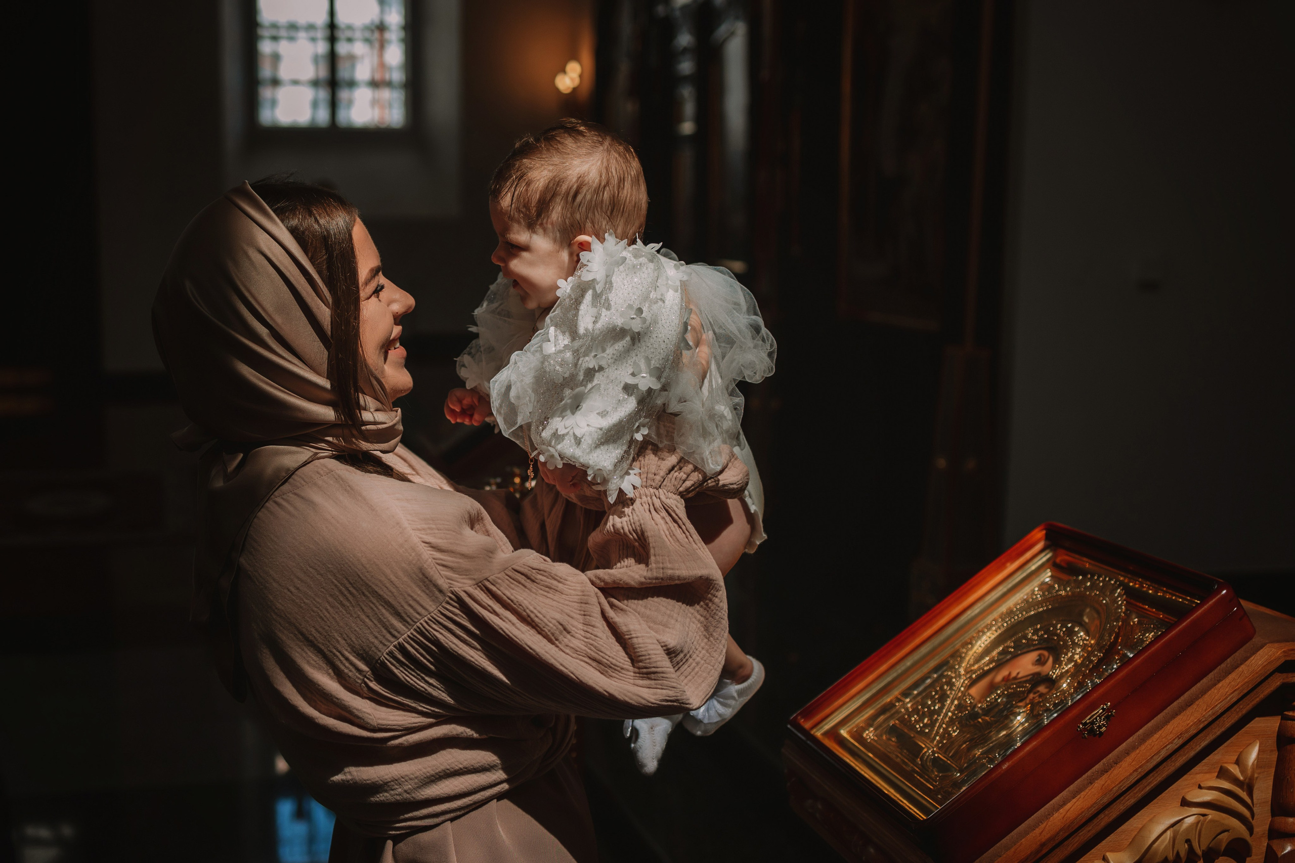 Фограф на крещение Москва- Смоленск. Свадебный Церковный Семейный фотограф Светлана Былова Москва- Смоленск