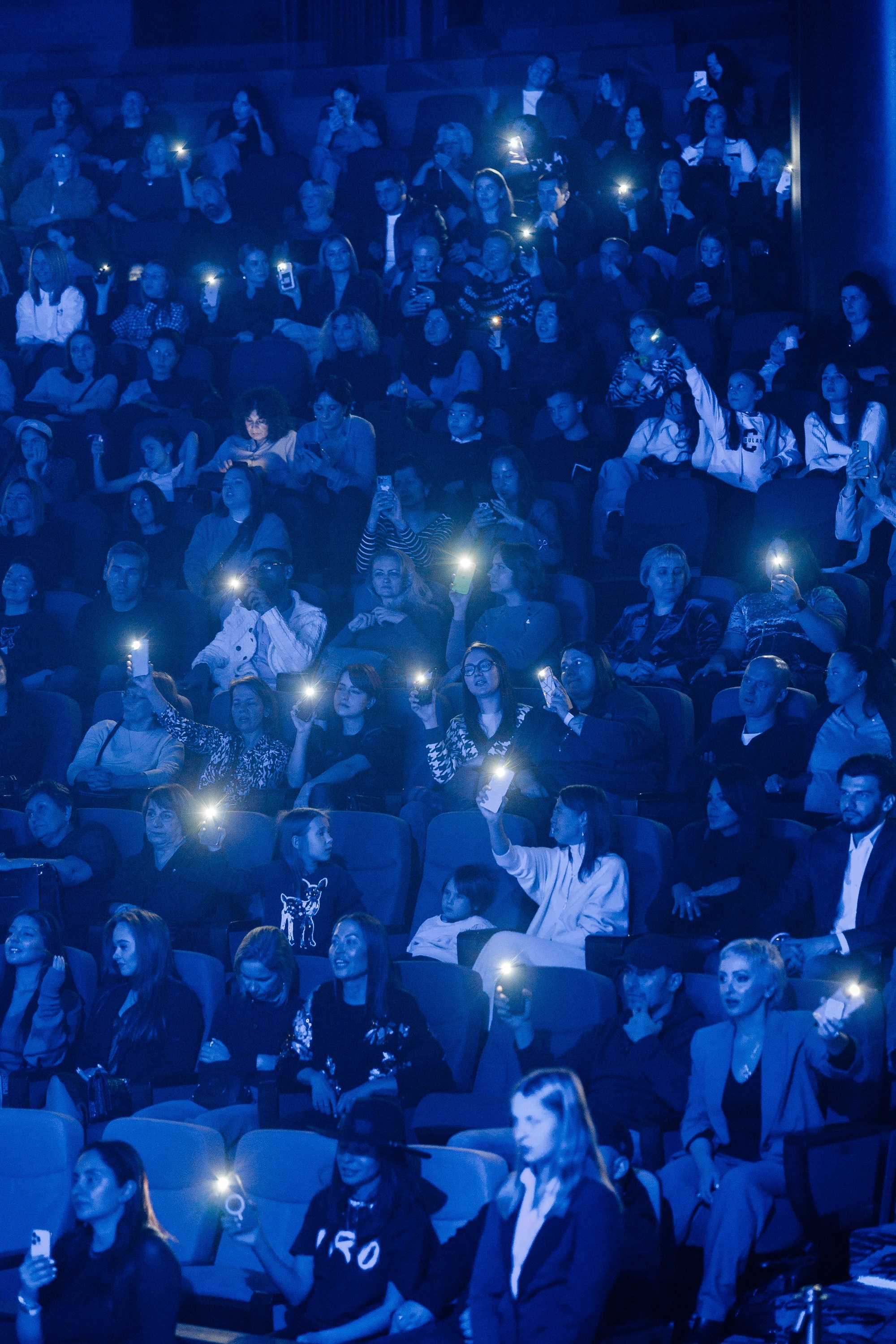 НОДАР РЕВИЯ. Фотограф в Москве Алексей Виноградов