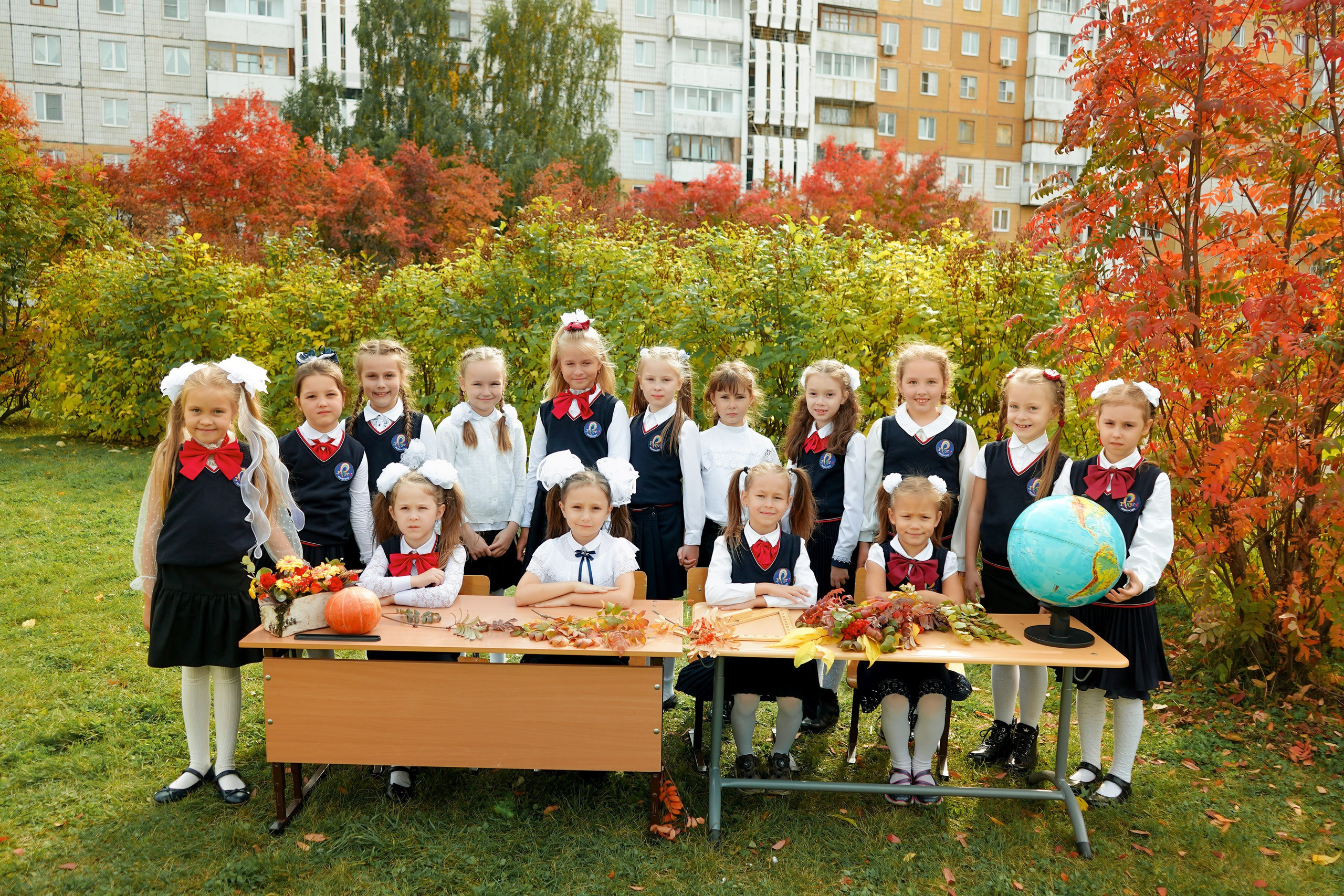 Пример школьных фото из альбомов. Фотограф, видеооператор Нина Коршунова