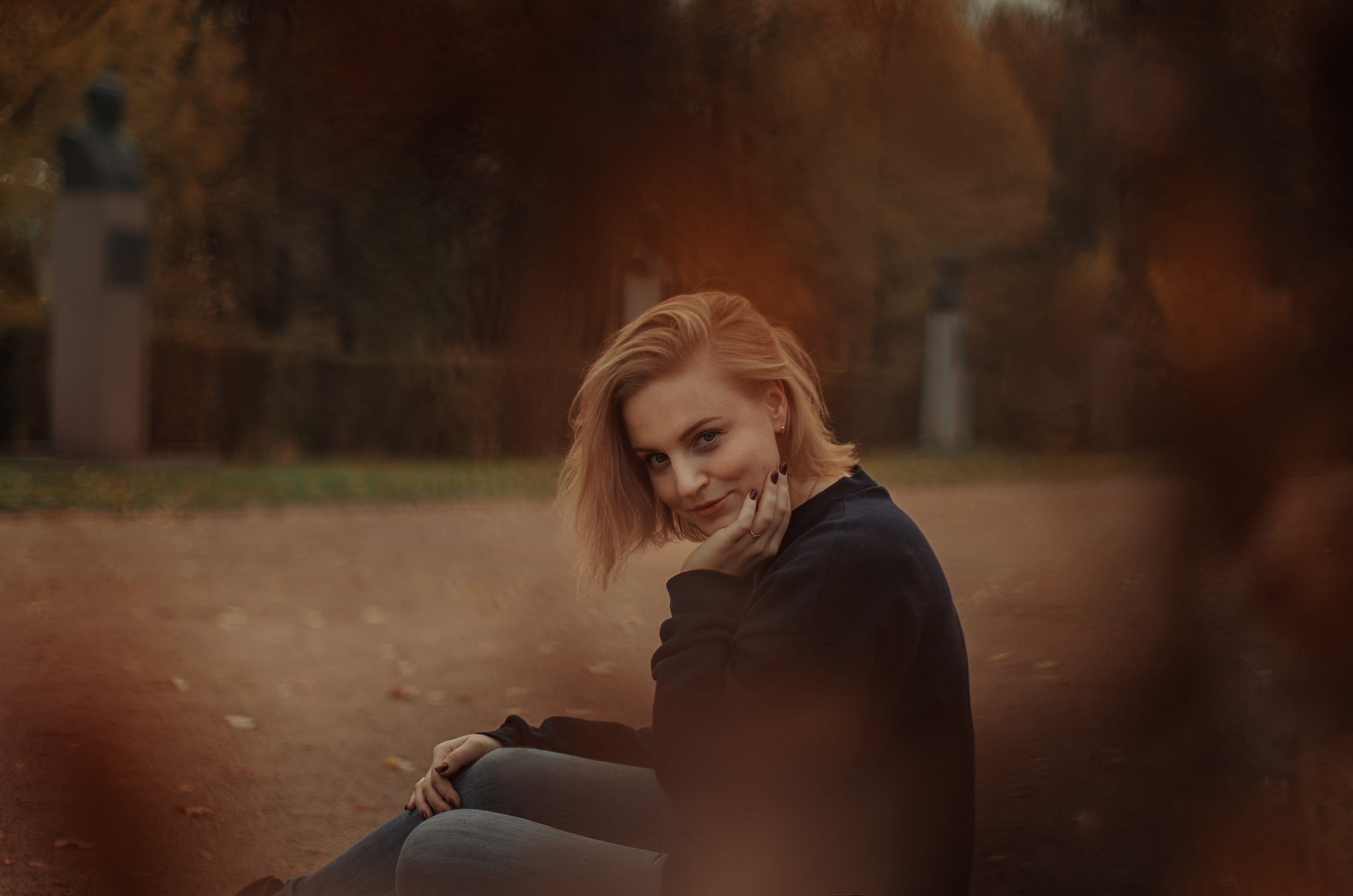 Натали и осень в парке. Фотограф Алиса Агафонова в Санкт-Петербурге