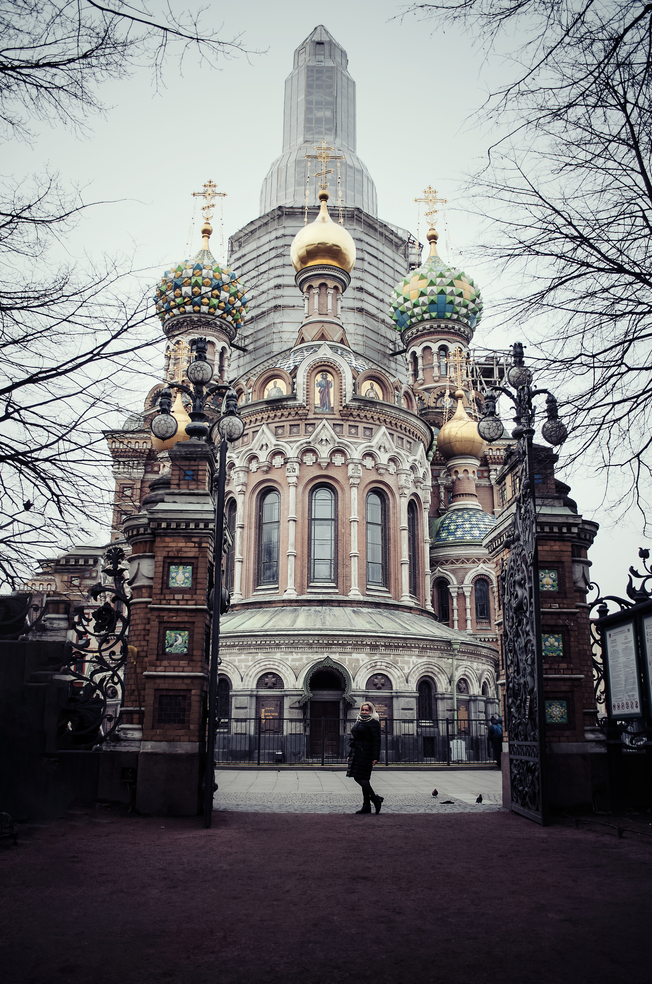 Фотосессия Юли в городе. Фотограф Алиса Агафонова в Санкт-Петербурге