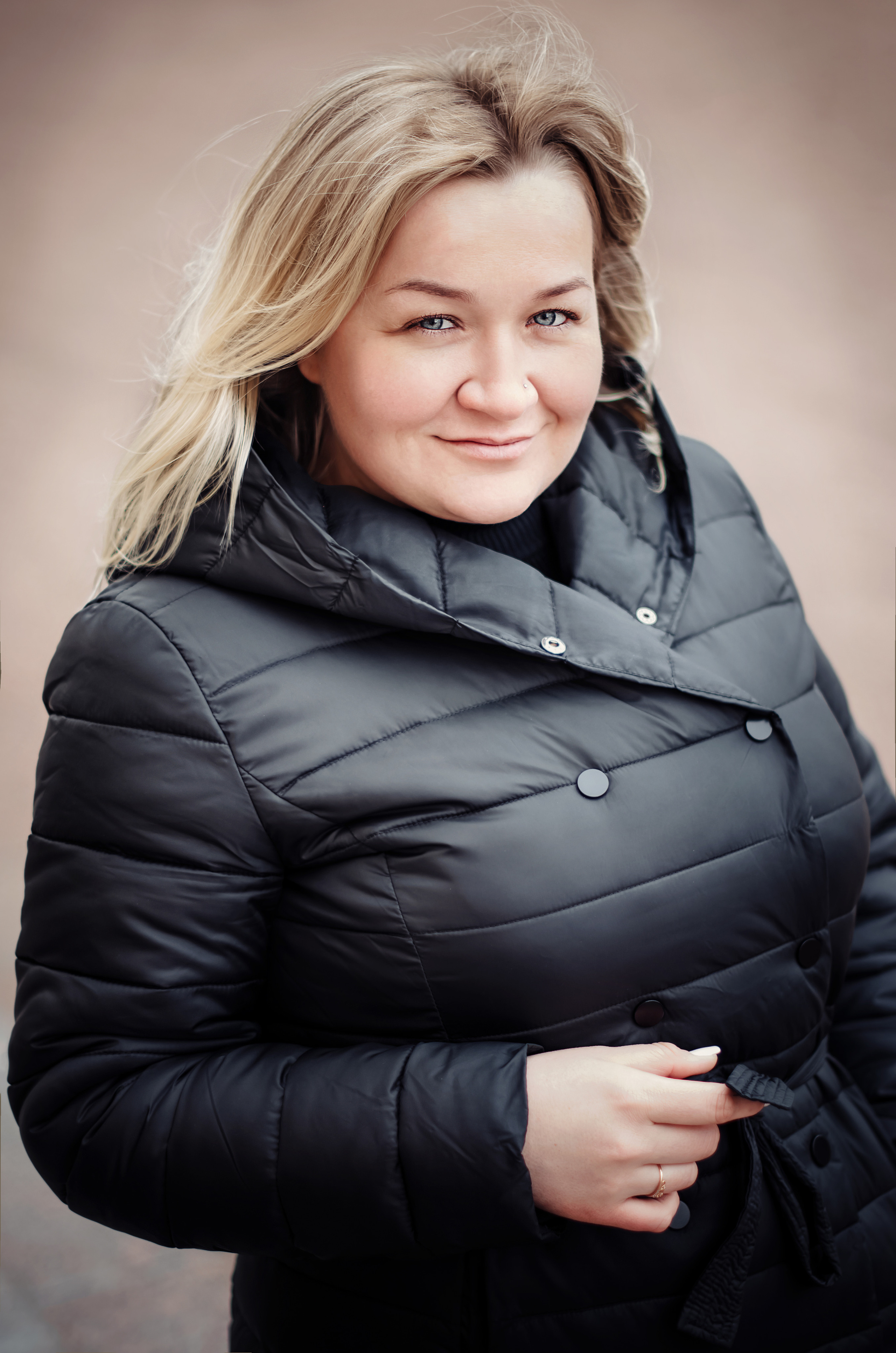 Фотосессия Юли в городе. Фотограф Алиса Агафонова в Санкт-Петербурге