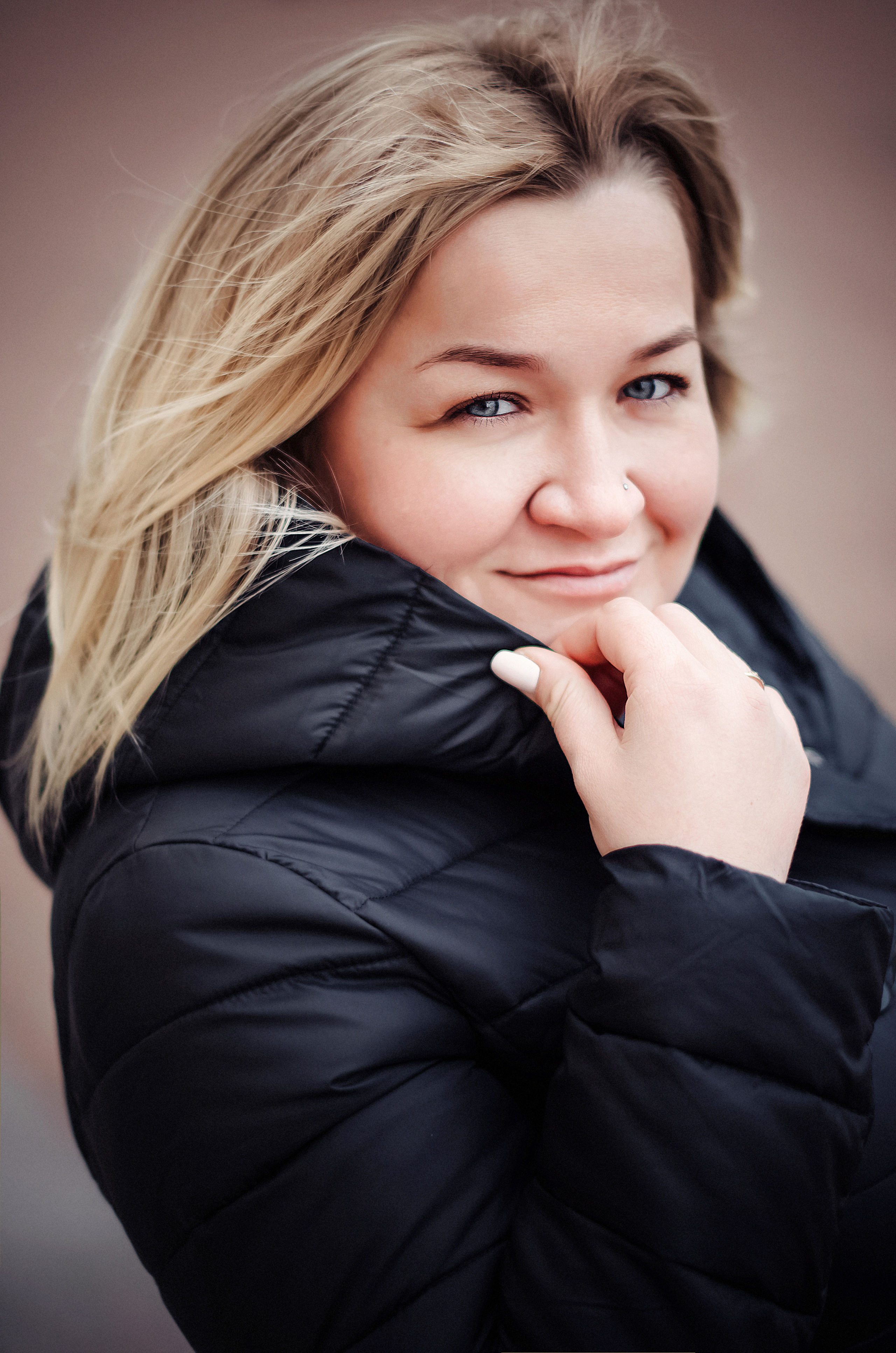 Фотосессия Юли в городе. Фотограф Алиса Агафонова в Санкт-Петербурге