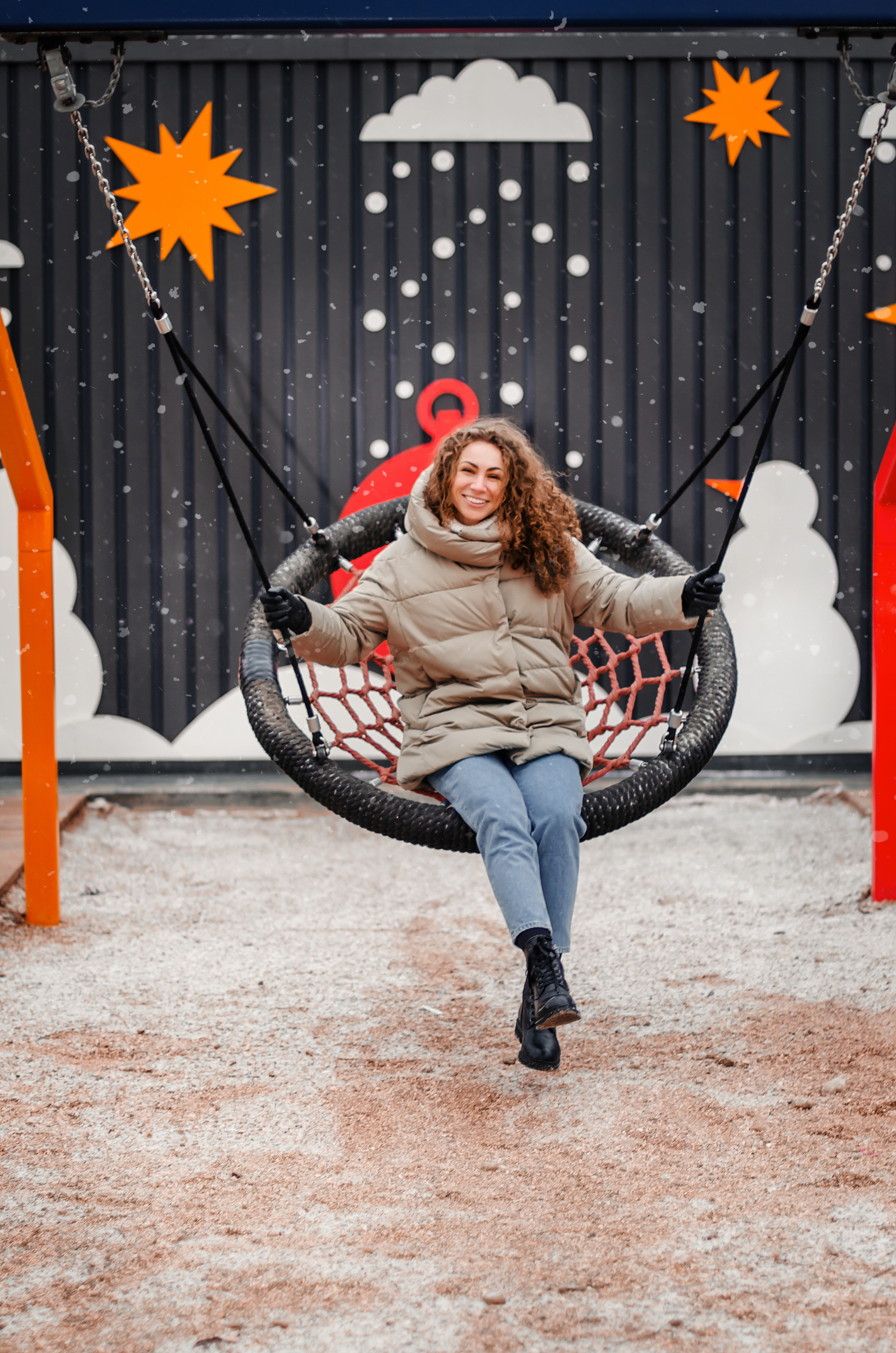 Юля прогулка в Новой Голландии. Фотограф Алиса Агафонова в Санкт-Петербурге