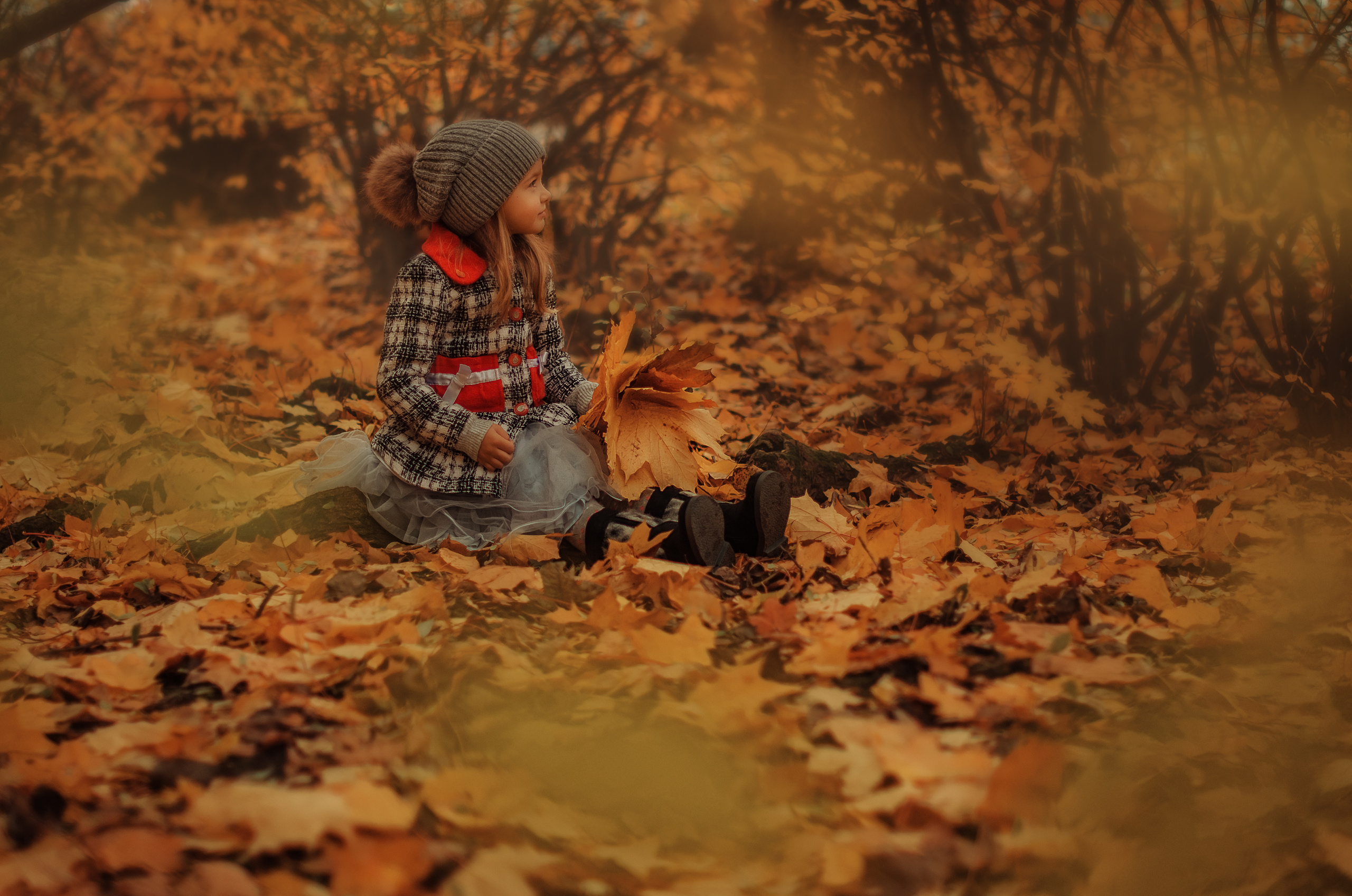 Осенняя фотосессия Настеньки. Фотограф Алиса Агафонова в Санкт-Петербурге