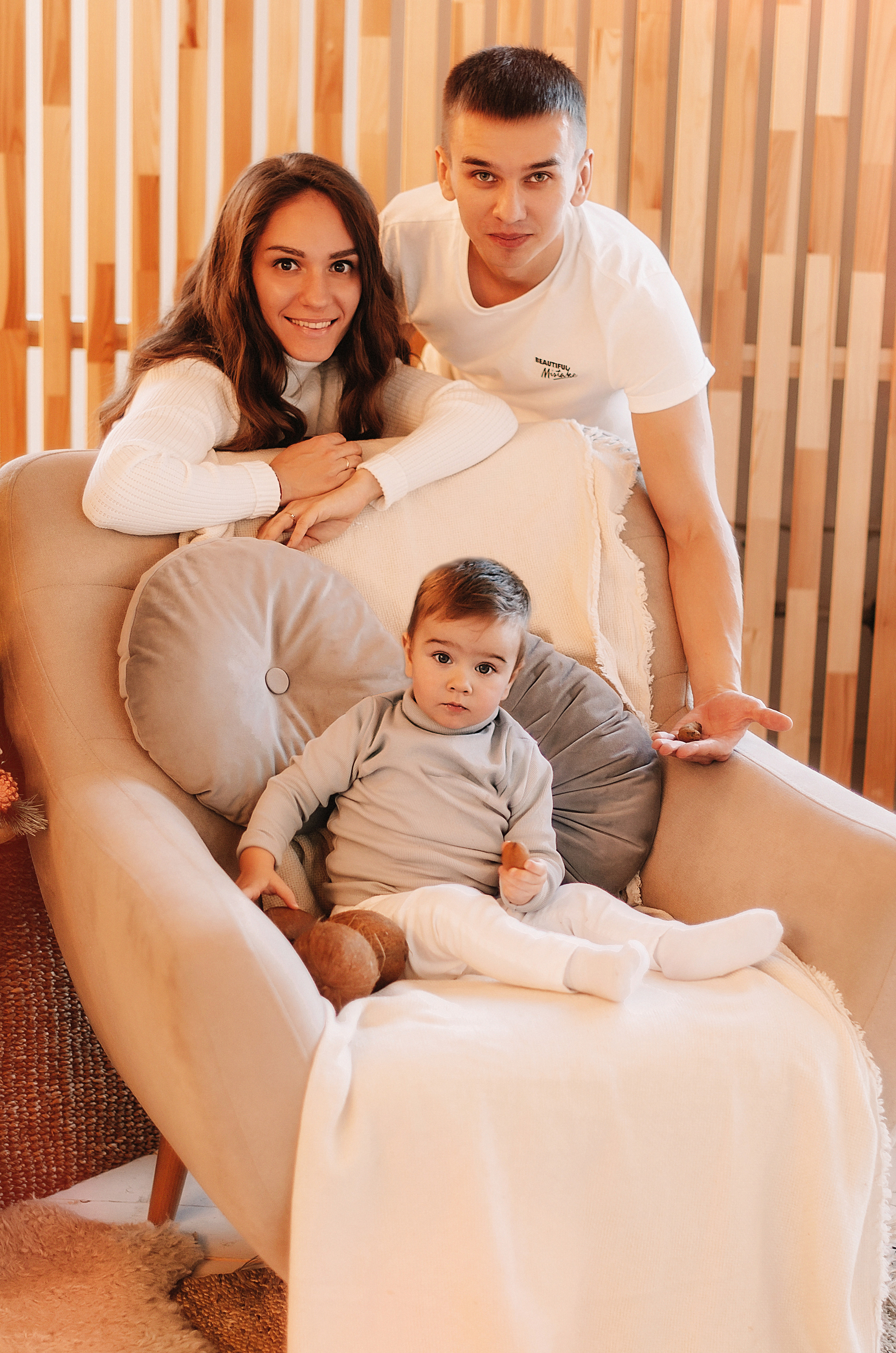 Новогодняя съёмка Тани и её семьи. Фотограф Алиса Агафонова в Санкт-Петербурге