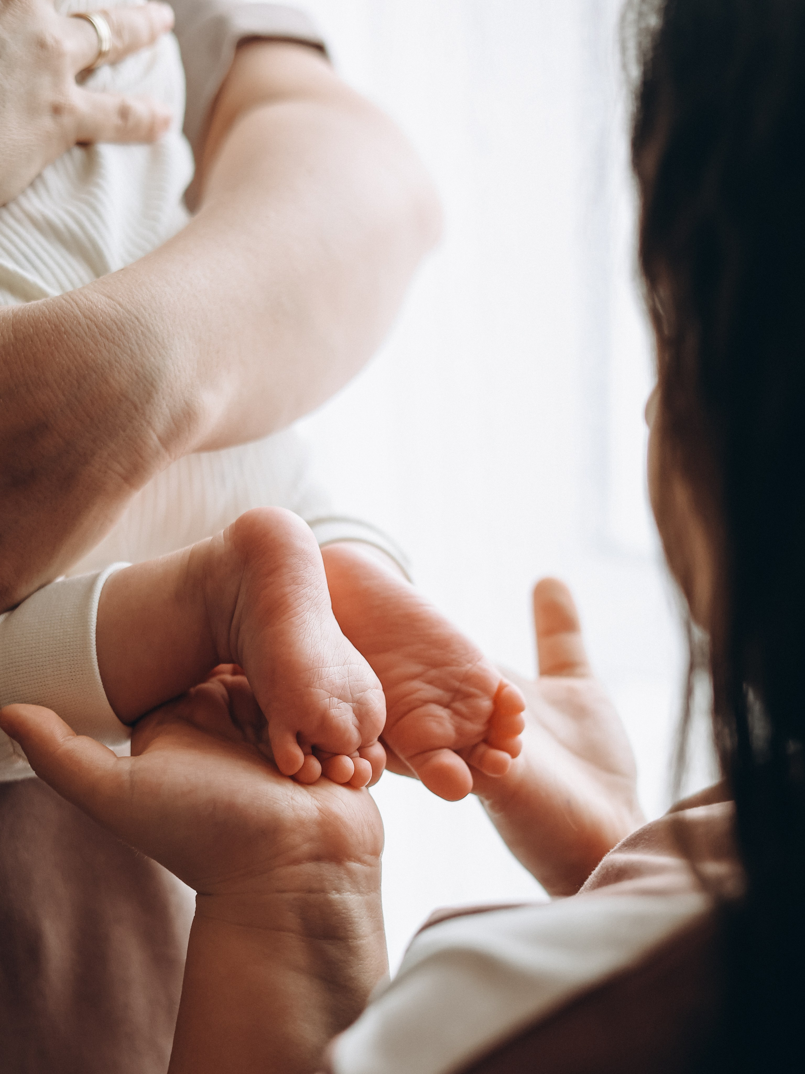 Семейная фотосессия с малышом, с новорожденным, фотосессия в Екатеринбурге, фотосессия в доме, домашняя фотосессия в стиле лайф, фотосессия. Семейный и детский фотограф в  г. Екатеринбурге Холодова Юлия