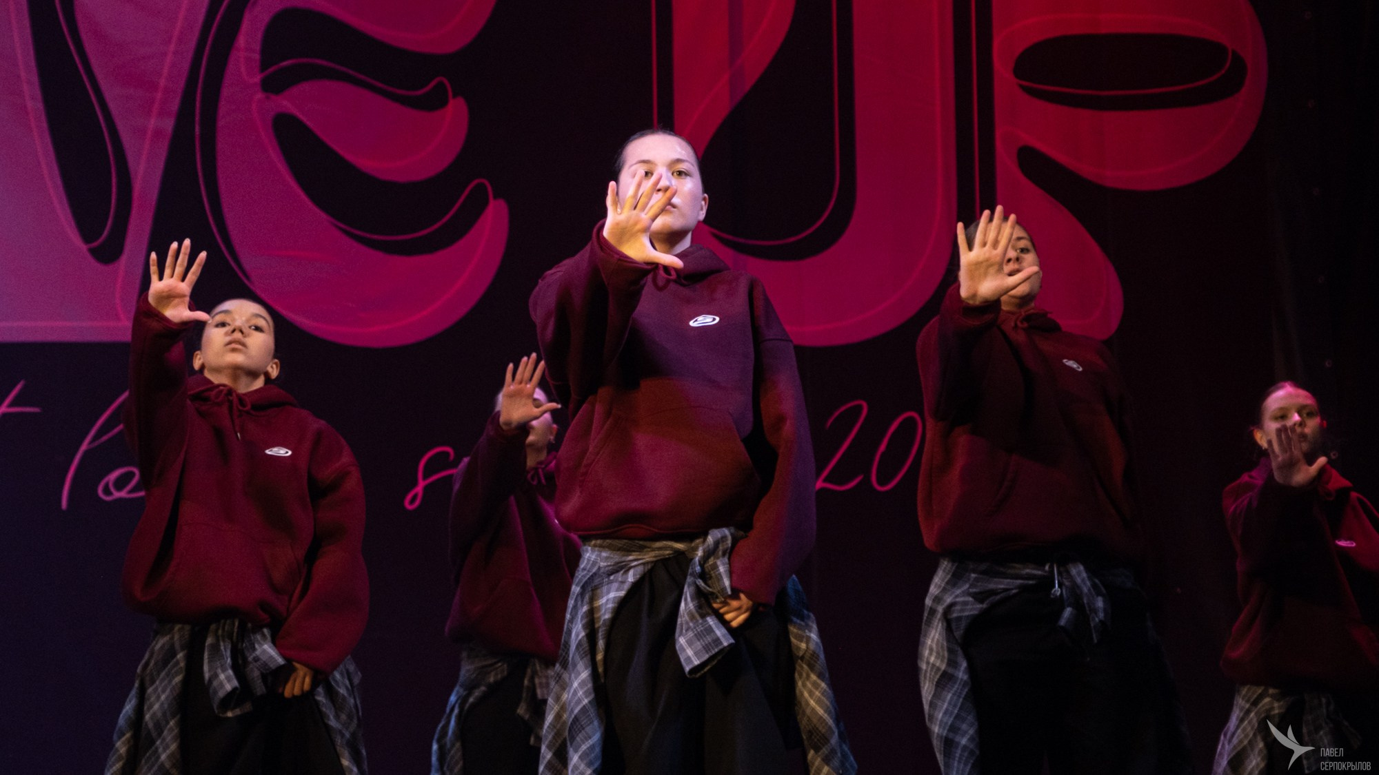 Отчётный концерт танцевальной студии «MOVE UP. Репортажный фотограф в Казани Павел Серпокрылов