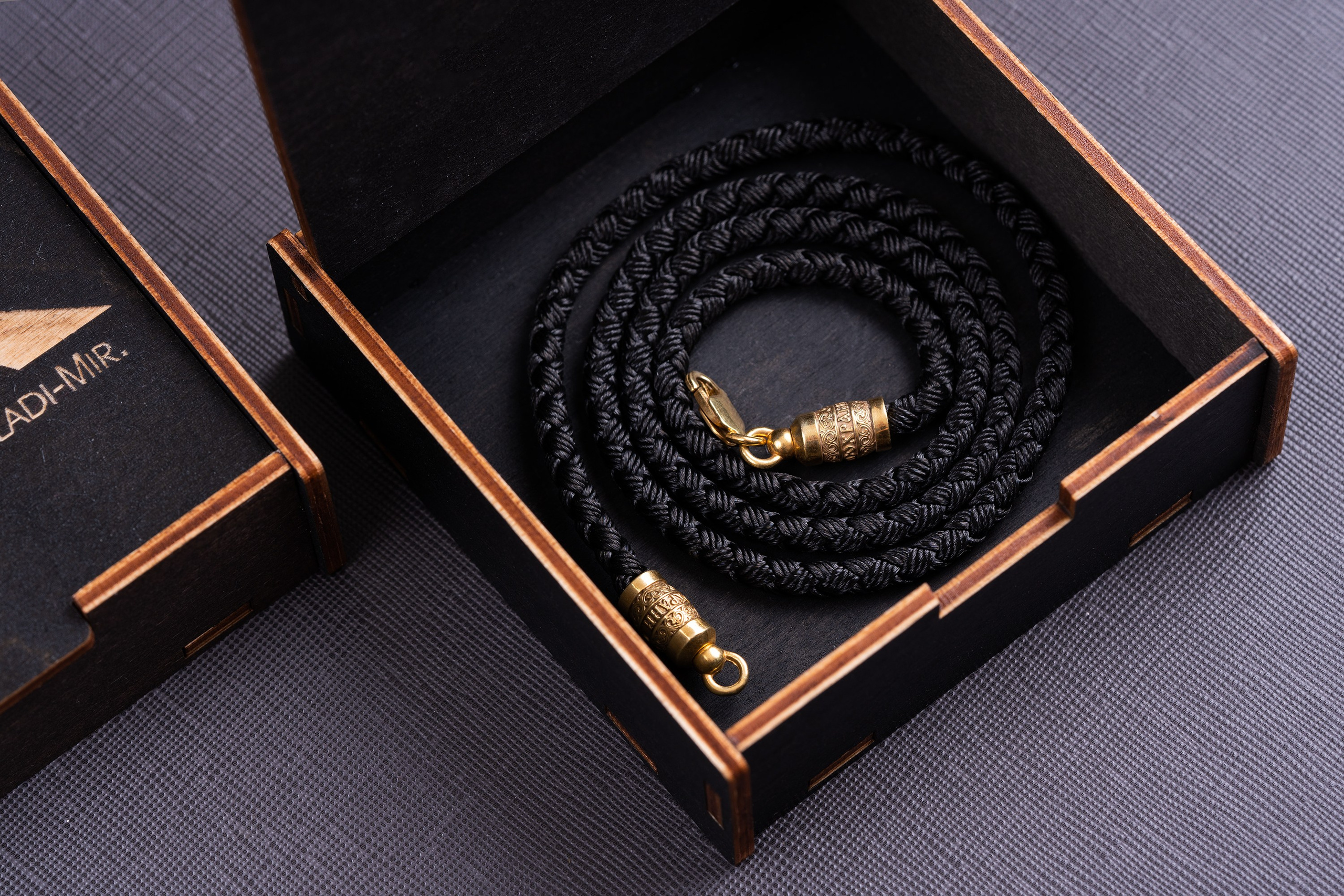 Профессиональная предметная фотосъемка в Сочи для маркетплейсов Wildberries, Ozon и других — качественные фото товаров для продаж. Профессиональная фотосъемка в Сочи: репортаж, предметная, ювелирная фотосъемка, недвижимость, фуд-фотография. Фотограф Александр Афанасьев