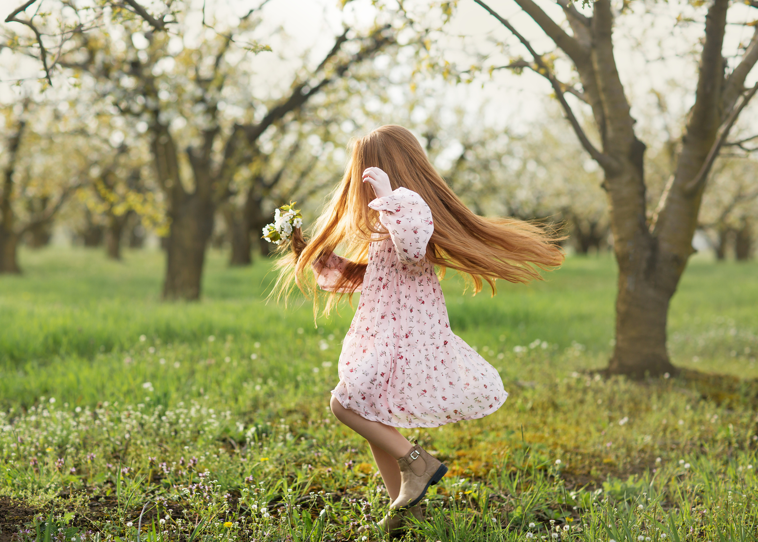 Весенний сад. Свадебный и семейный фотограф/видеограф в Краснодаре Наталья Осинская