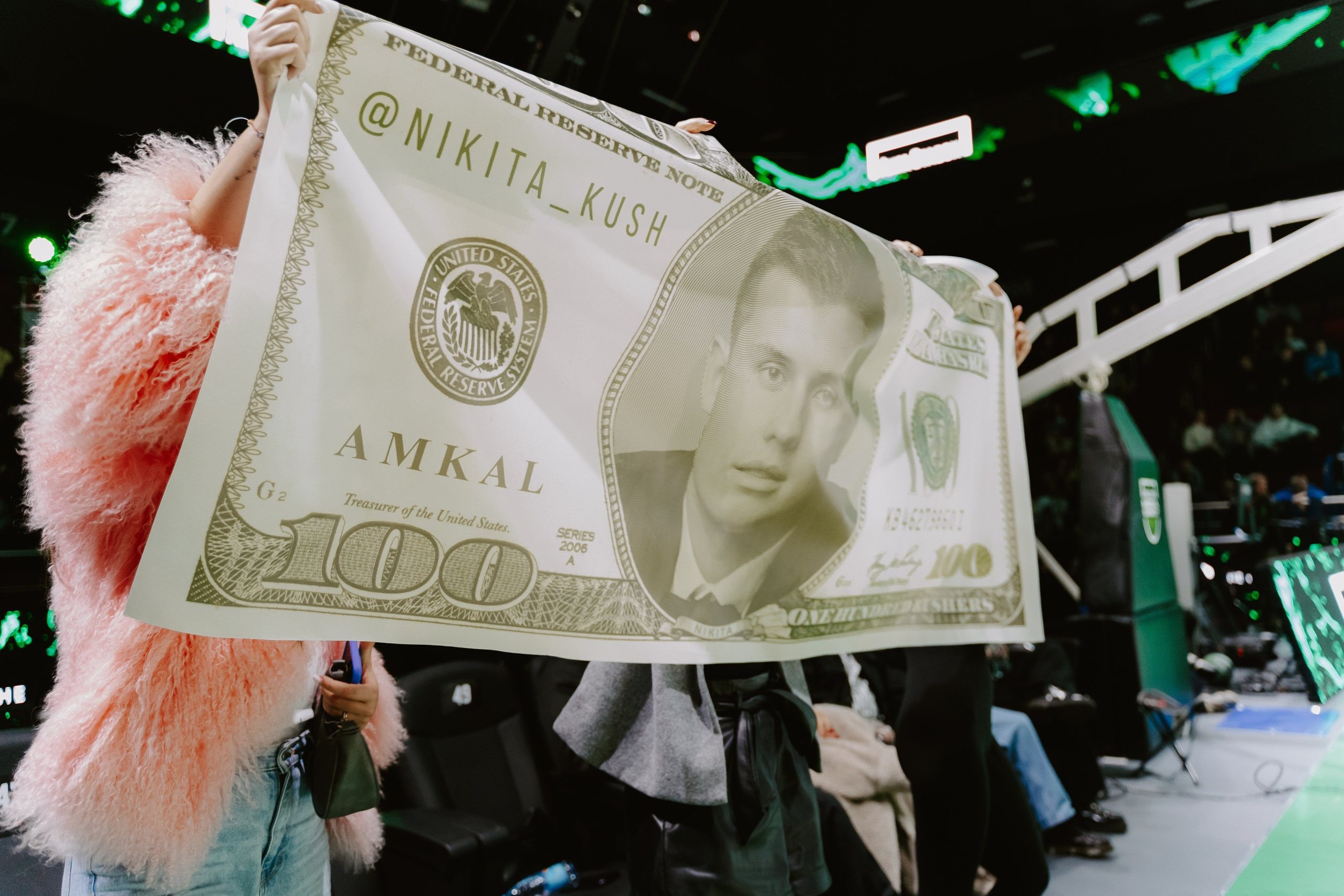 MEDIABASKET x LIGASTAVOK. Фотограф первого впечатления