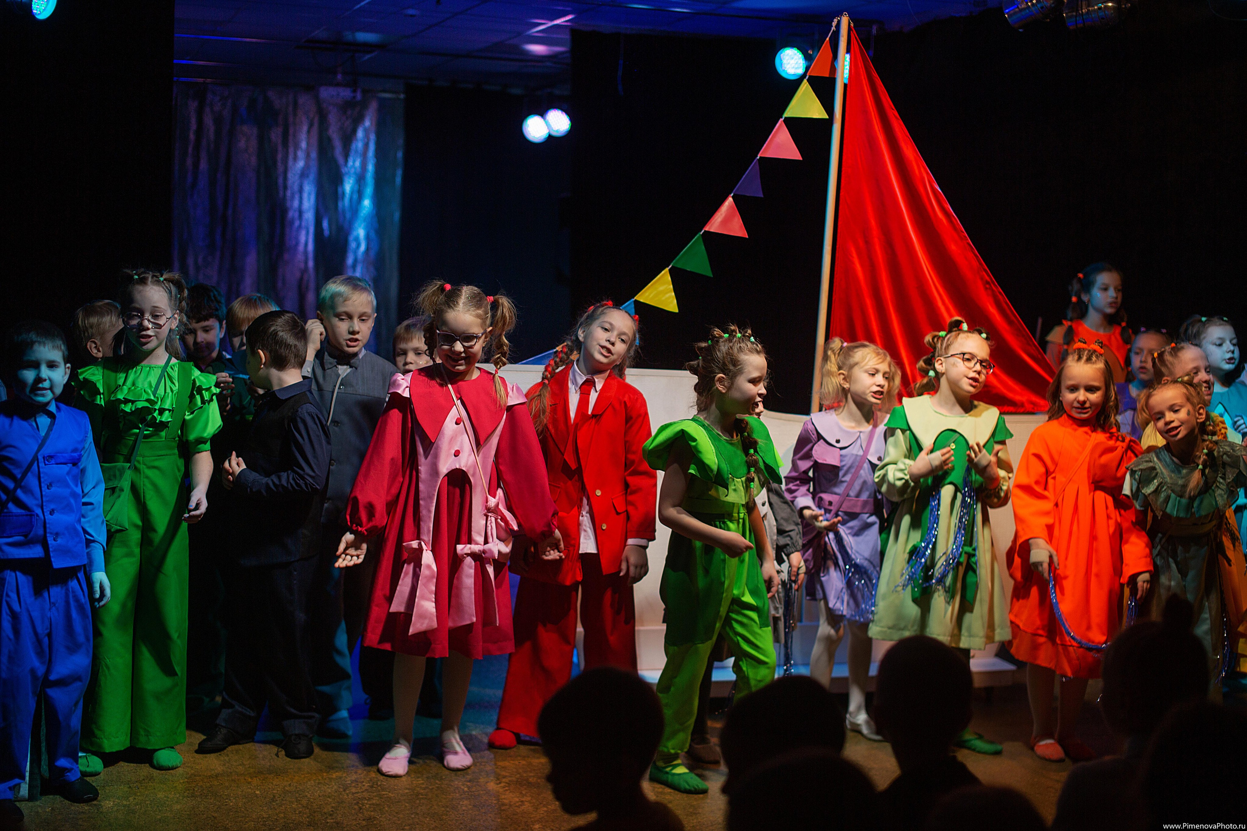 Карандаши «Театрум» ДТЦ, февраль. Семейный и детский фотограф в Петрозаводске