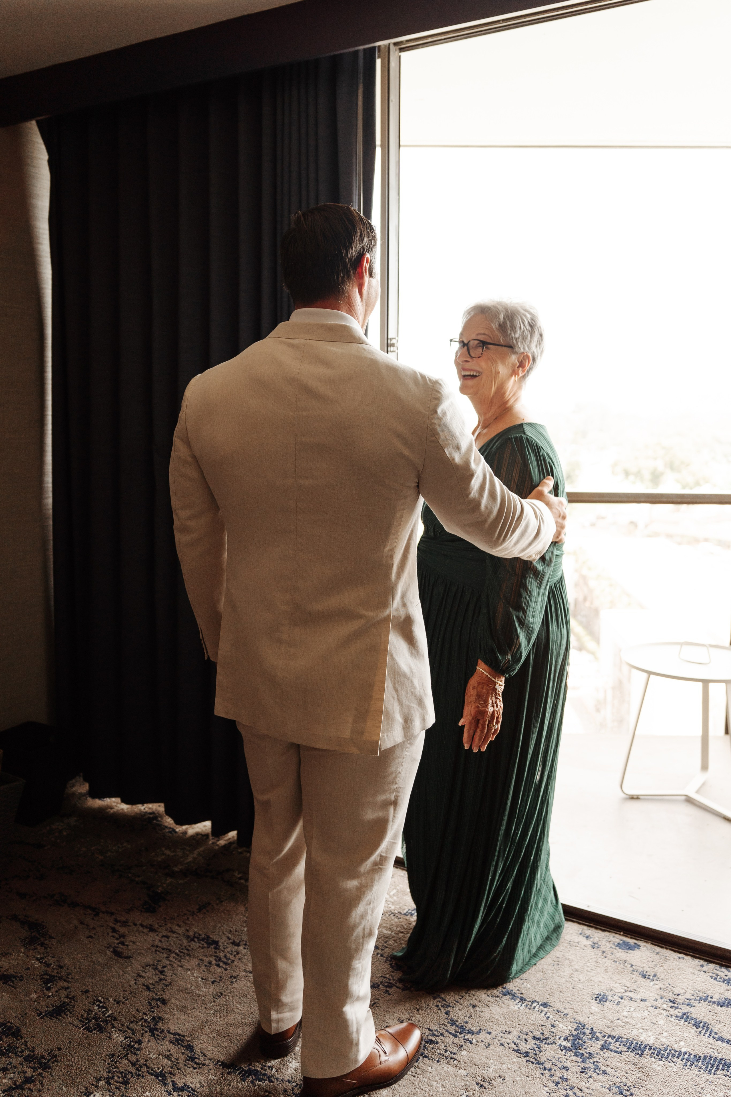 2025-08-16_BryanAmber. Ретушер Зенькевич Света