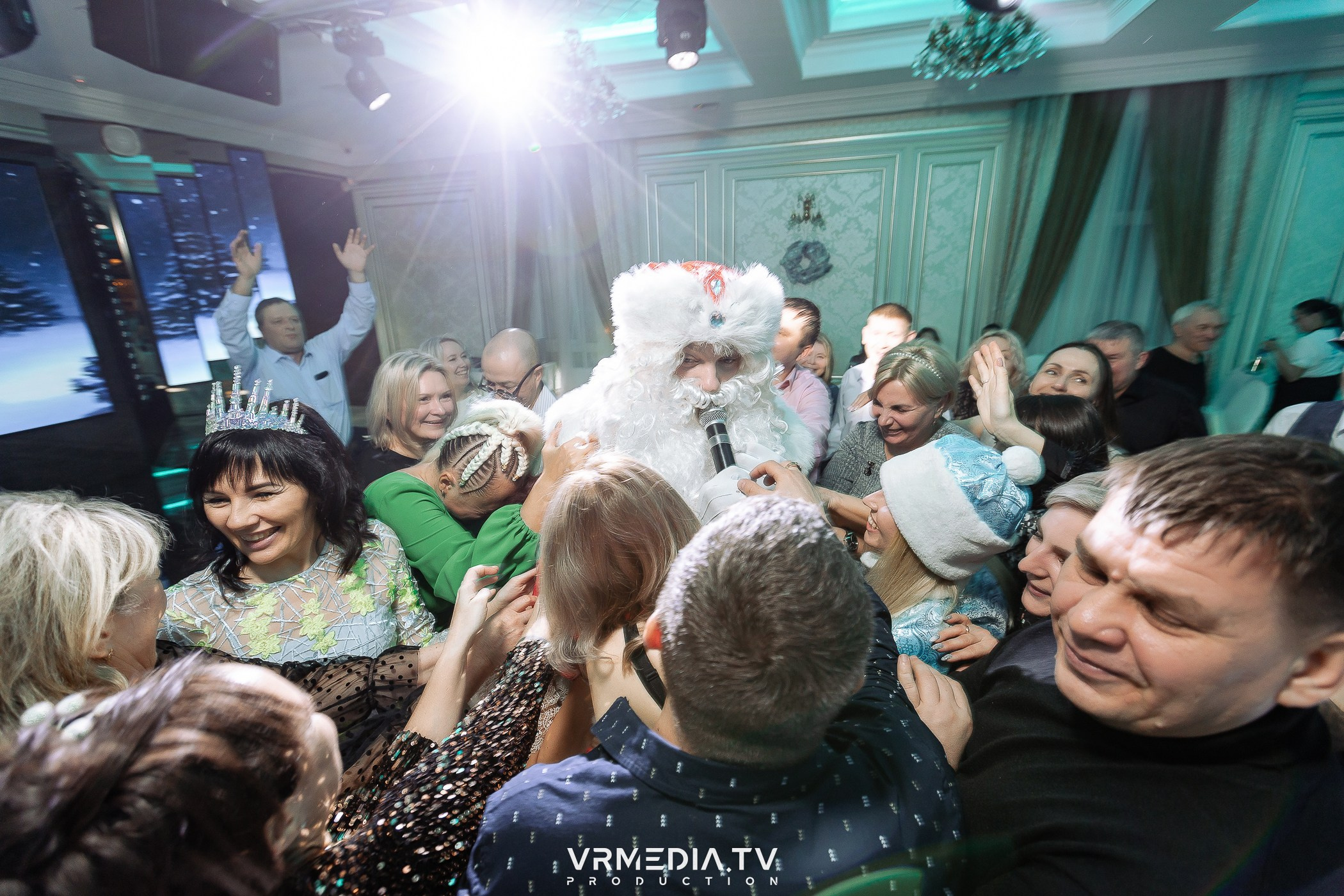 Новогодний вечер в ресторане «Лазурный Берег»