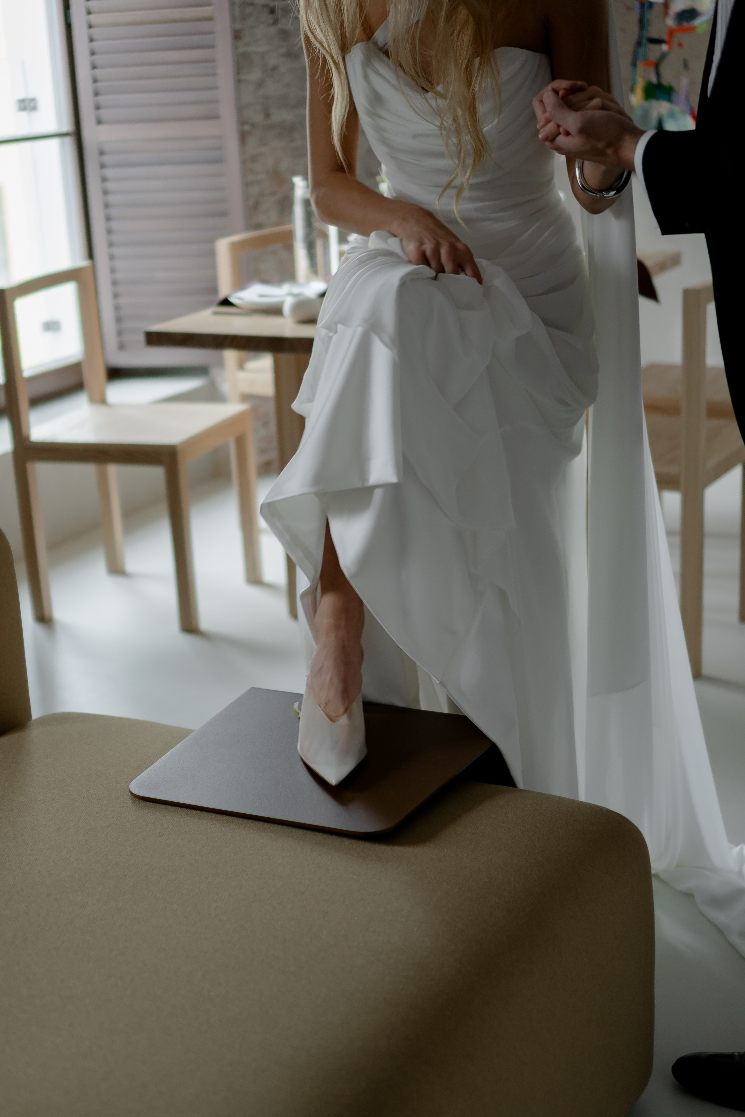 ЭЛЕГАНТНАЯ СВАДБЕНАЯ СЬЕМКА ЖЕНИХА И НЕВЕСТЫ В ДОРОГОМ ОТЕЛЕ САНКТ-ПЕТЕРБУРГА. Профессиональный фотограф, Санкт-Петербург — Виктория Богомолова