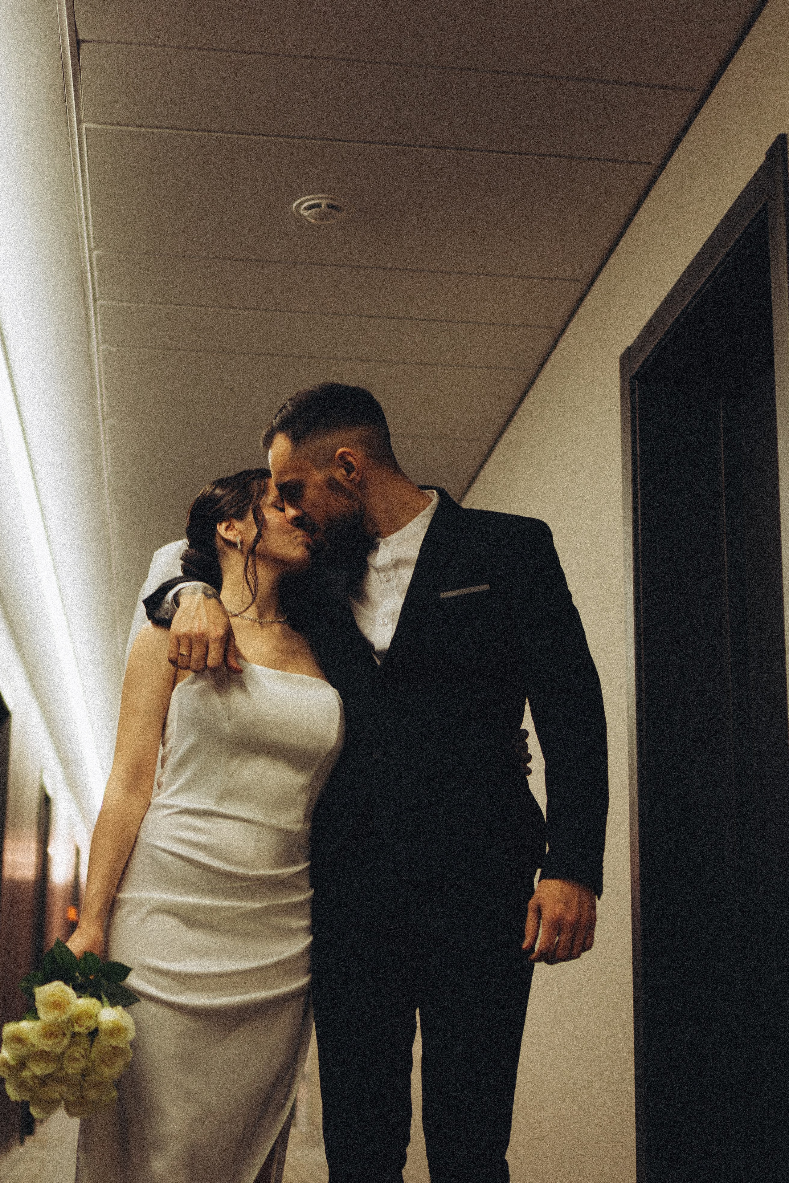 СВАДЕБНАЯ СЬЕМКА СБОРОВ ЖЕНИХА И НЕВЕСТЫ В ОТЕЛЕ И ТАКЖЕ ФОТОСЕССИИЯ В ОТЕЛЕЕ МЕГАПОЛИС БРЯНСК. Профессиональный фотограф, Санкт-Петербург — Виктория Богомолова