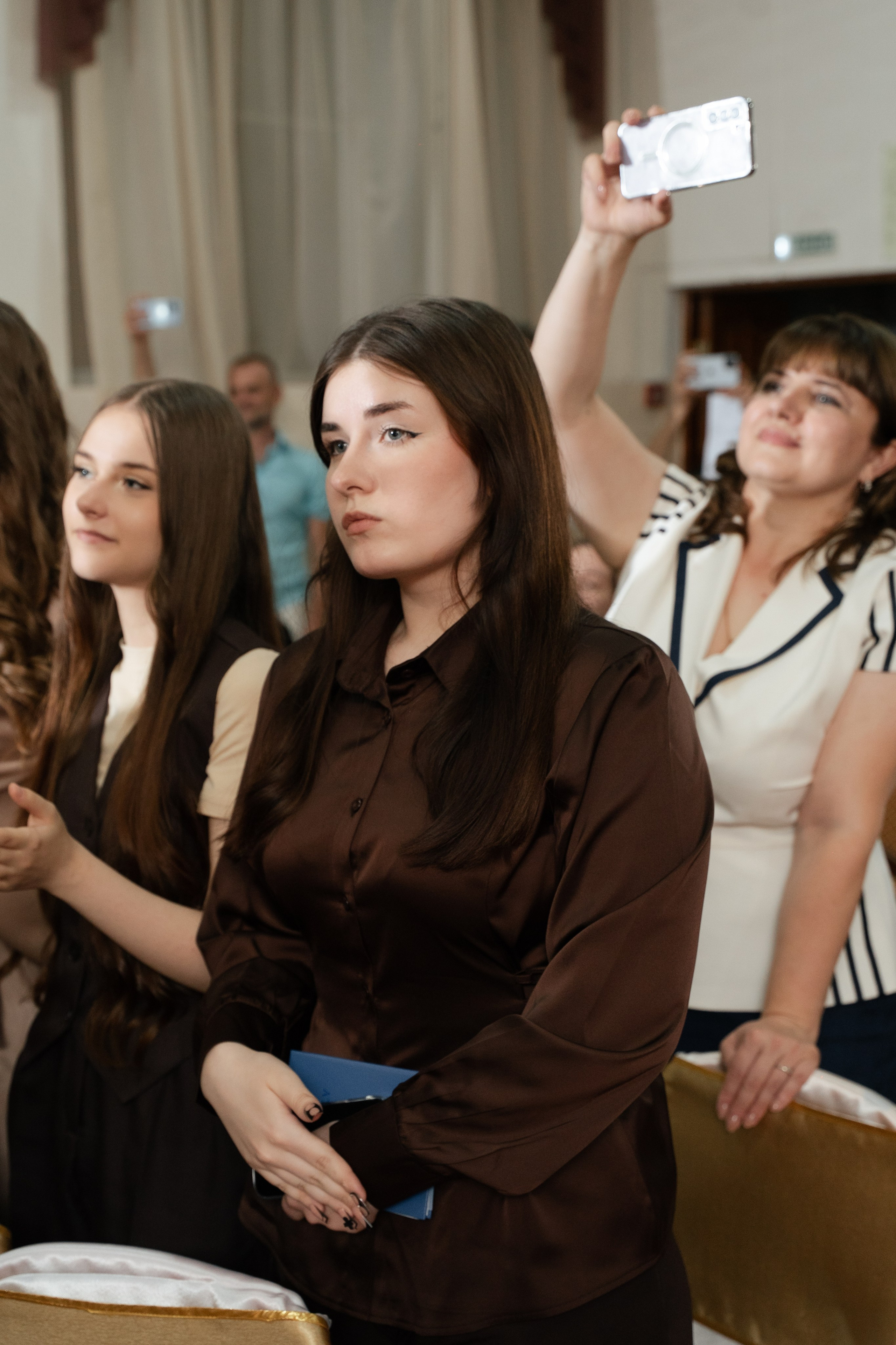 40 Школа 11 класс вручение аттестатов. Выпускные альбомы Натальи Бутко: Новороссийск, Анапа, Геленджик