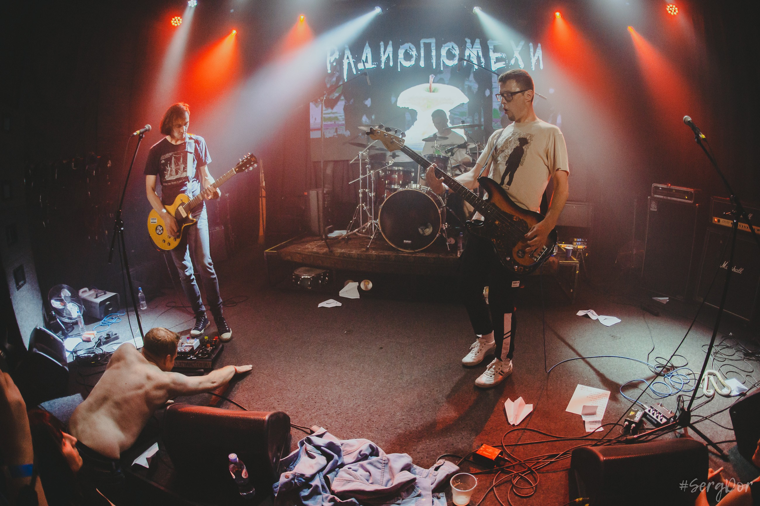 Радиопомехи, Серёга Рудаков, культурный центр Сердце, Шум Земли, концерт, флаги, Санкт-Петербург, СПб, 22.06.2024, SergDor, 22 июня 2024 года, #SergDor