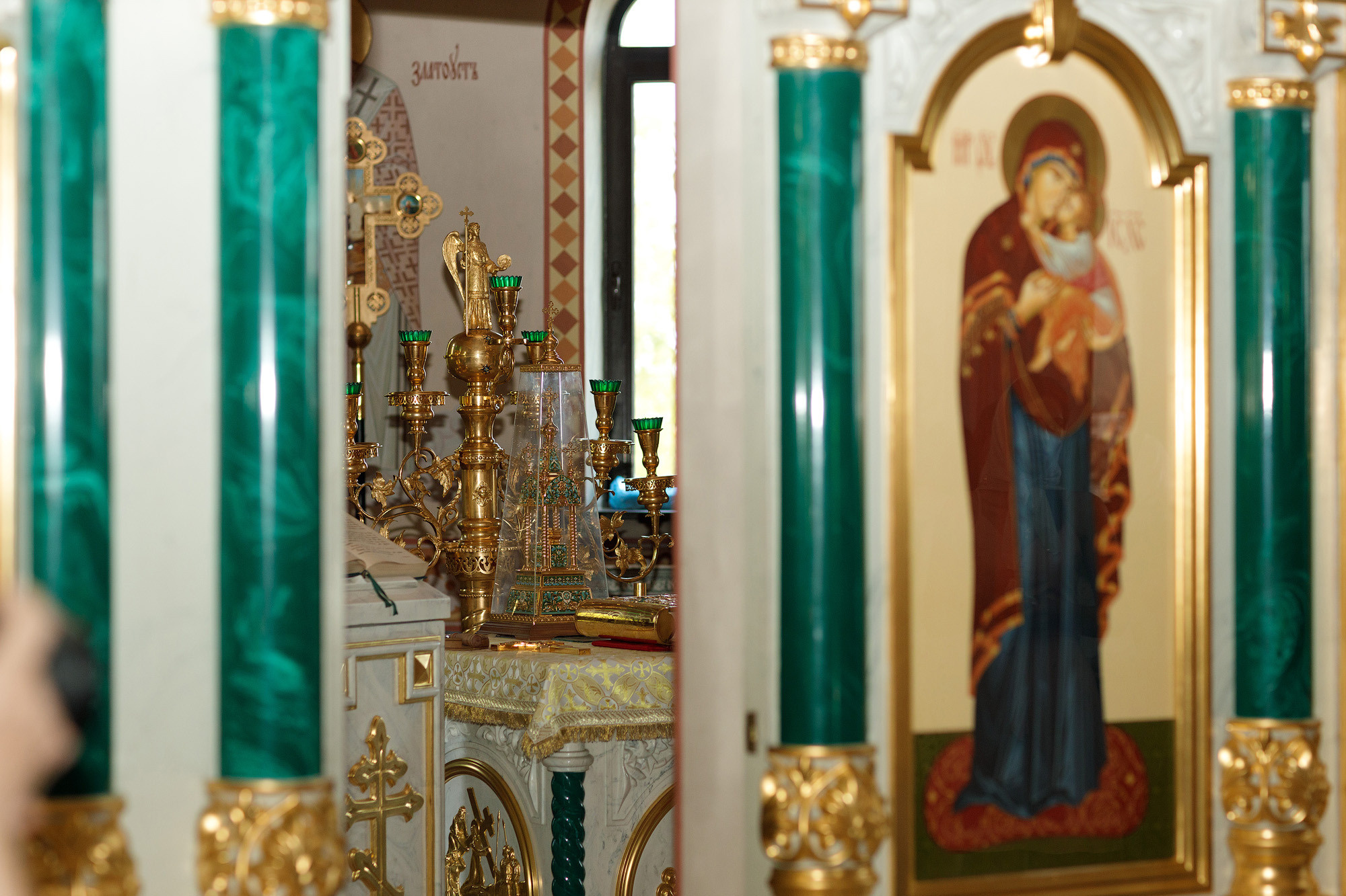 Крестины в храме Виктора Никомидийского п.Шолоховский. Фото видео съёмка в Белой Калитве дуэт Герман и Инна