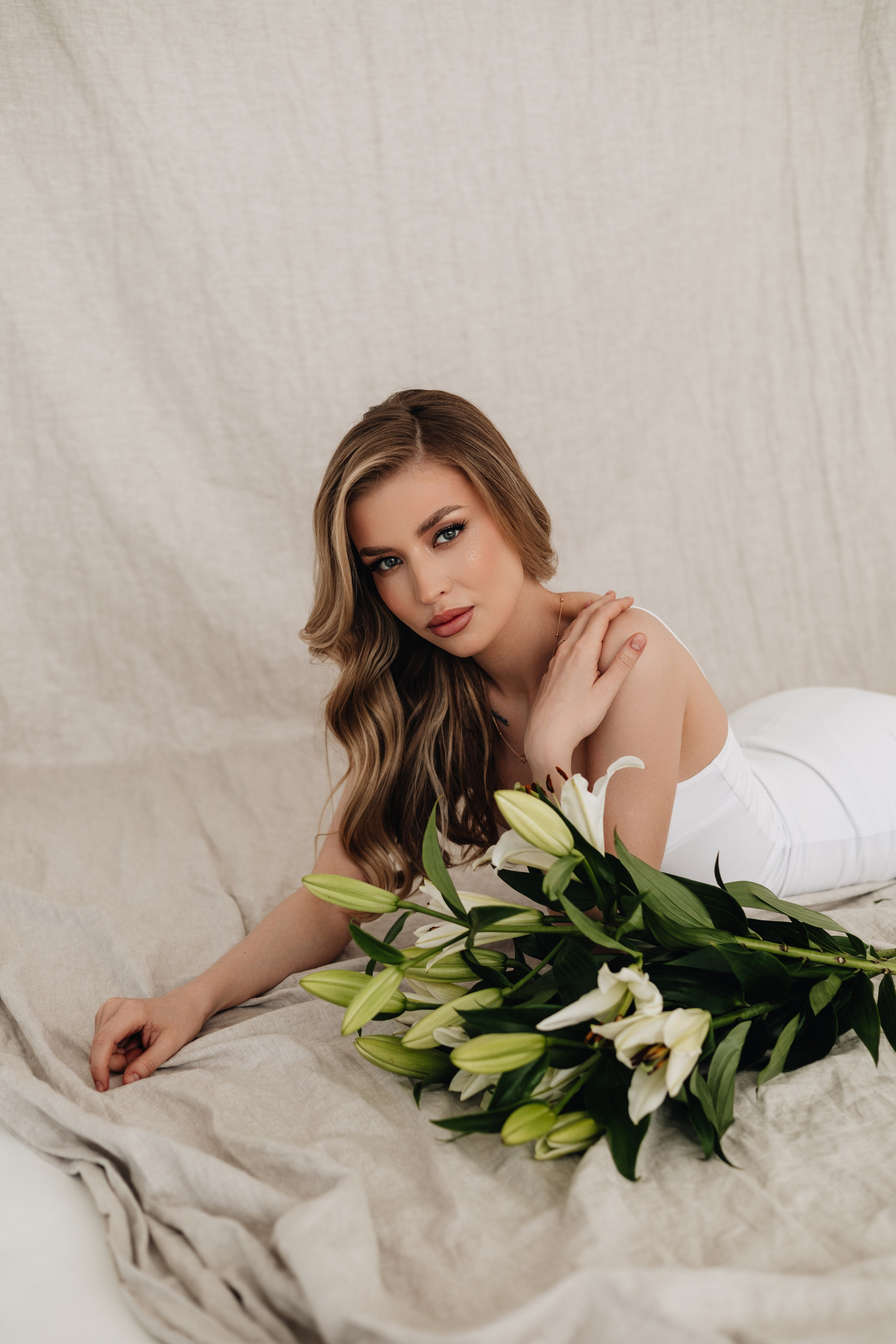 Александра. Главная