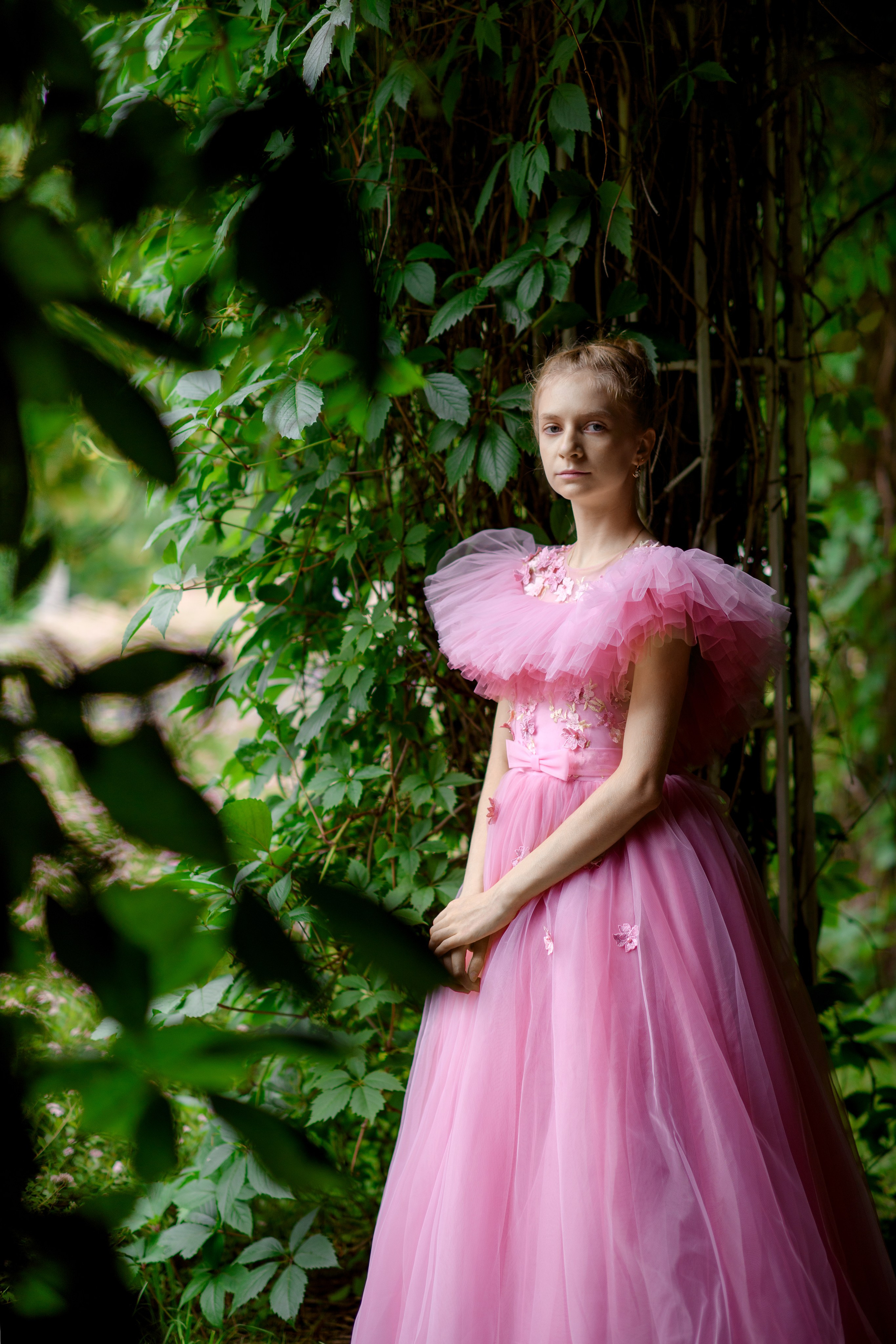 В цветущем чубушнике в саду имени Баумана. Главная