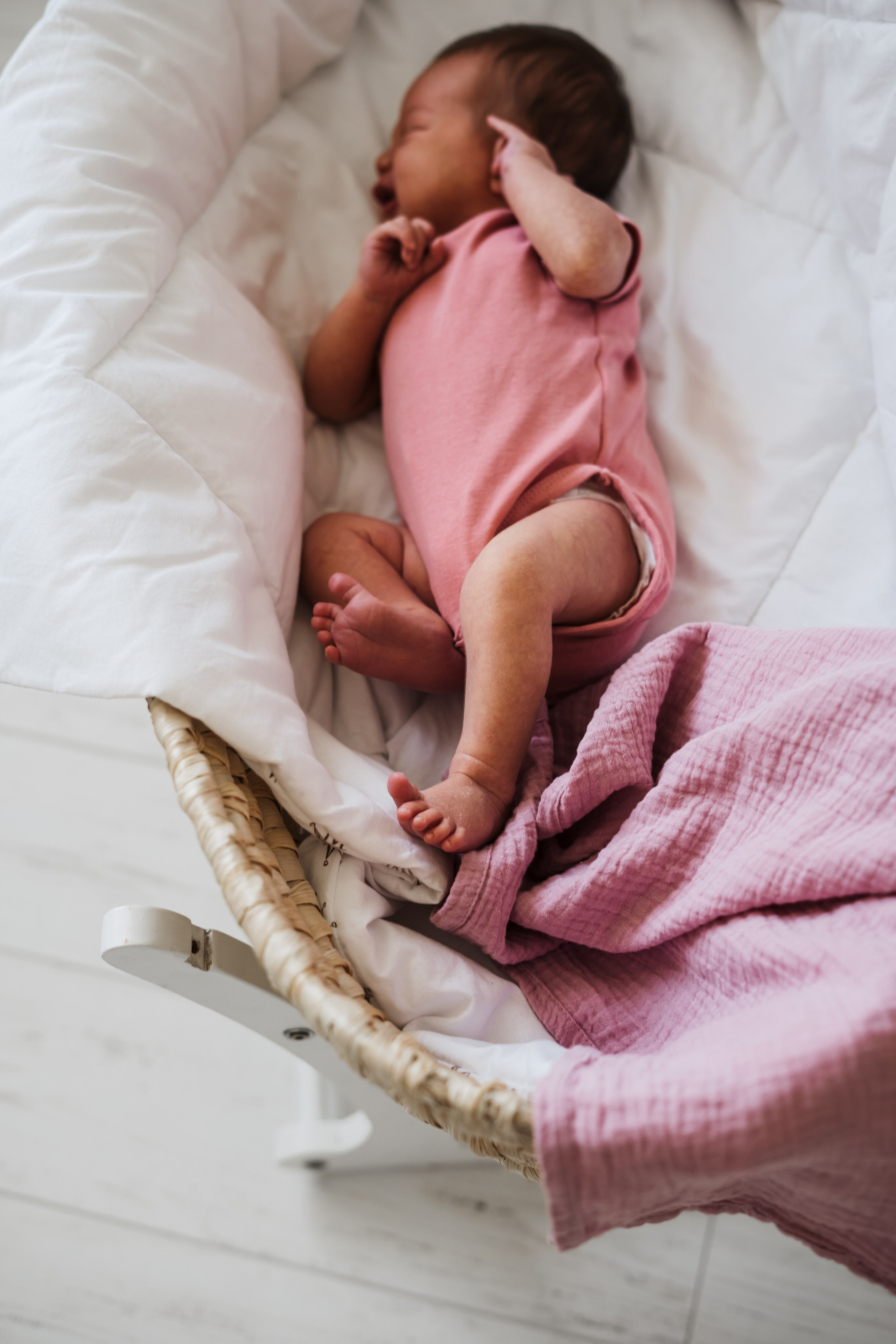 Первые дни Аси дома. Семейный фотограф в Томске Зарина Азизбаева