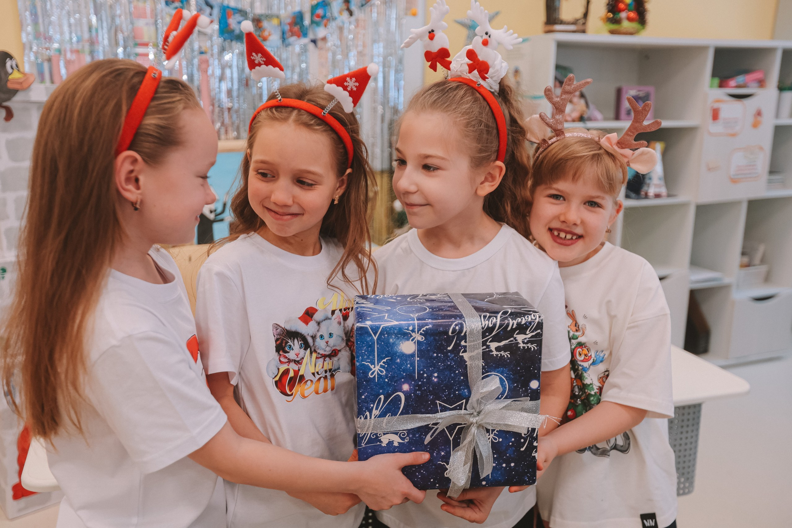 Новогодняя в школе 2 класс. Семейный фотограф Тюмень, фотограф на роды Салмина Мария