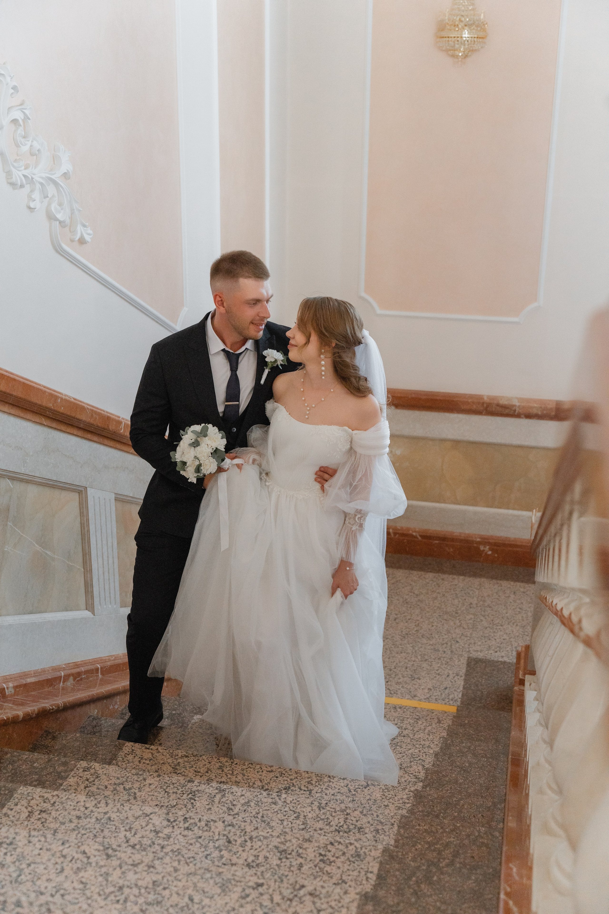 Олег и Татьяна _театр Оперы и балета. Свадебный и семейный фотограф в Самаре Салахова Гулина