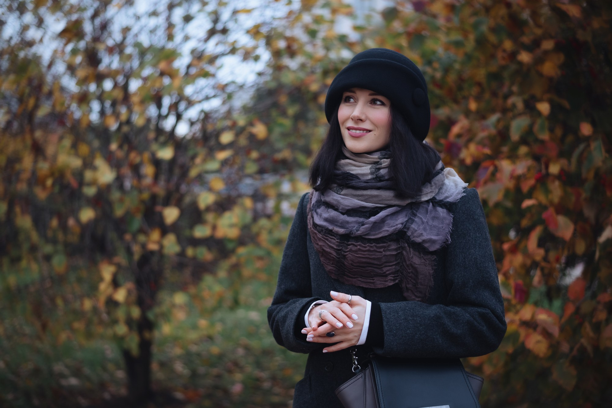 портрет красивая девушка