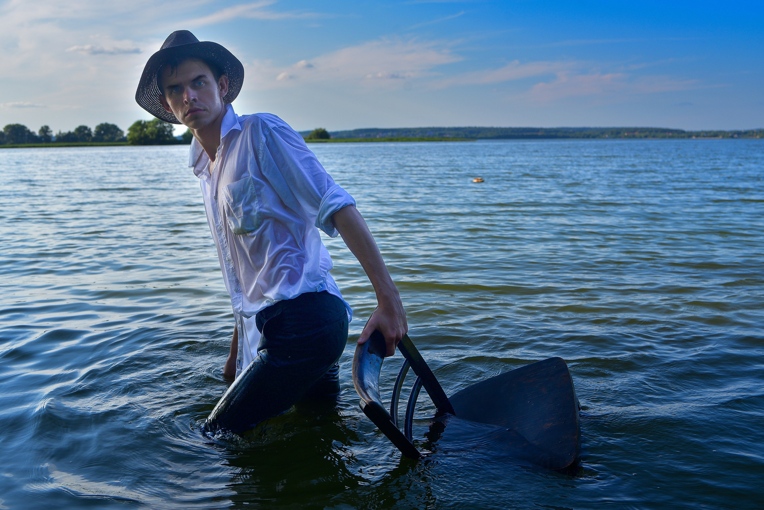 Летняя мужская фотосессия. Фотоуслуги, услуги фотографа, фотографирование важных событий